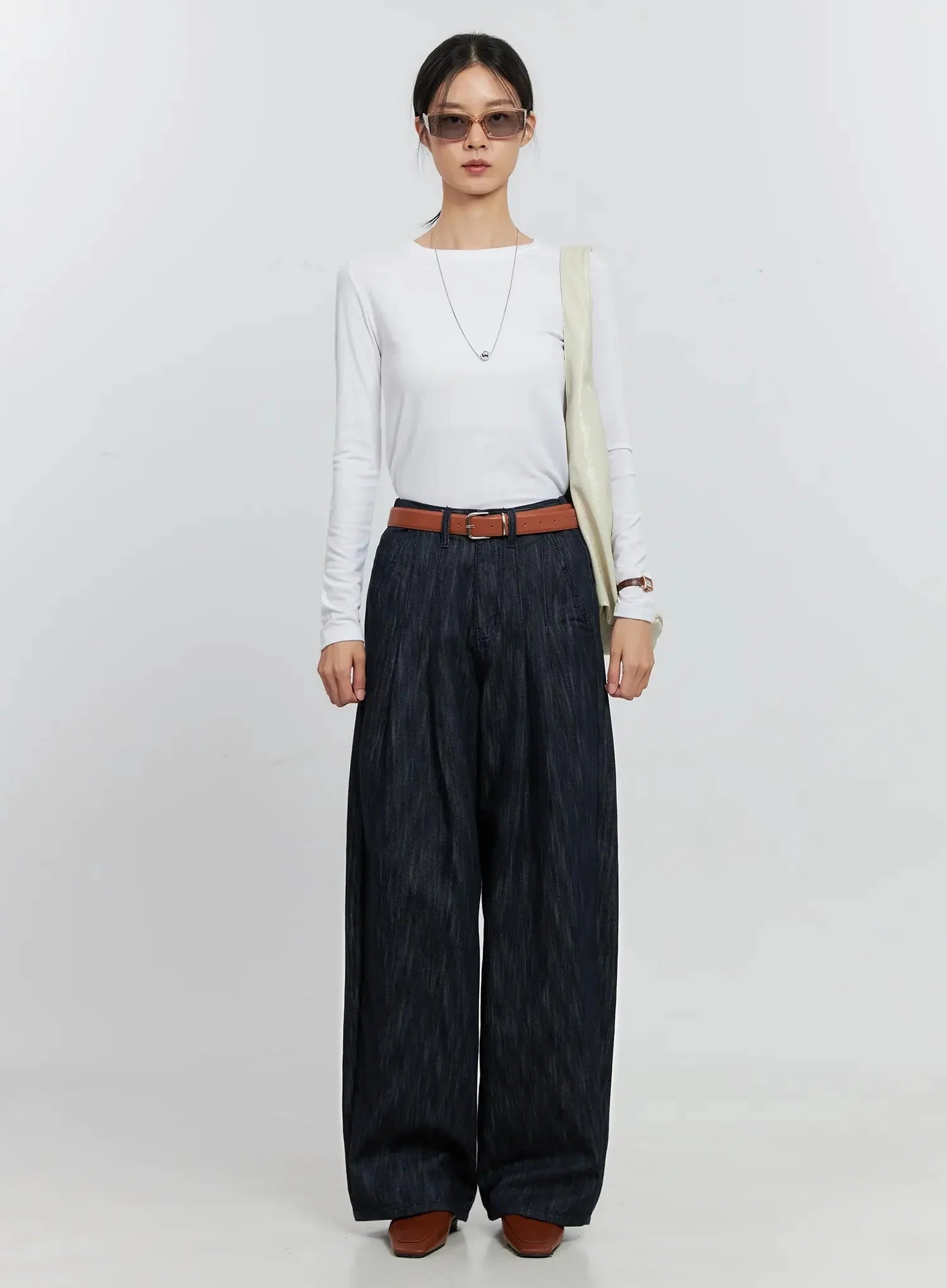 Uven Pintuck Wide-Leg Jeans IS516