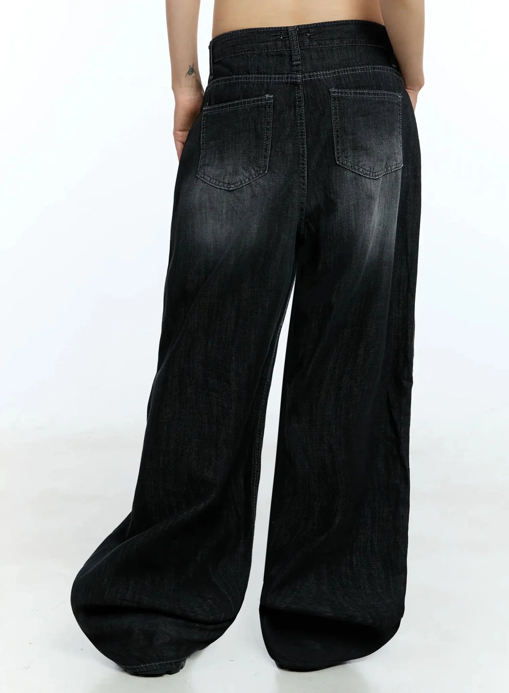 Wendy Washed Wide-Leg Jeans IU524