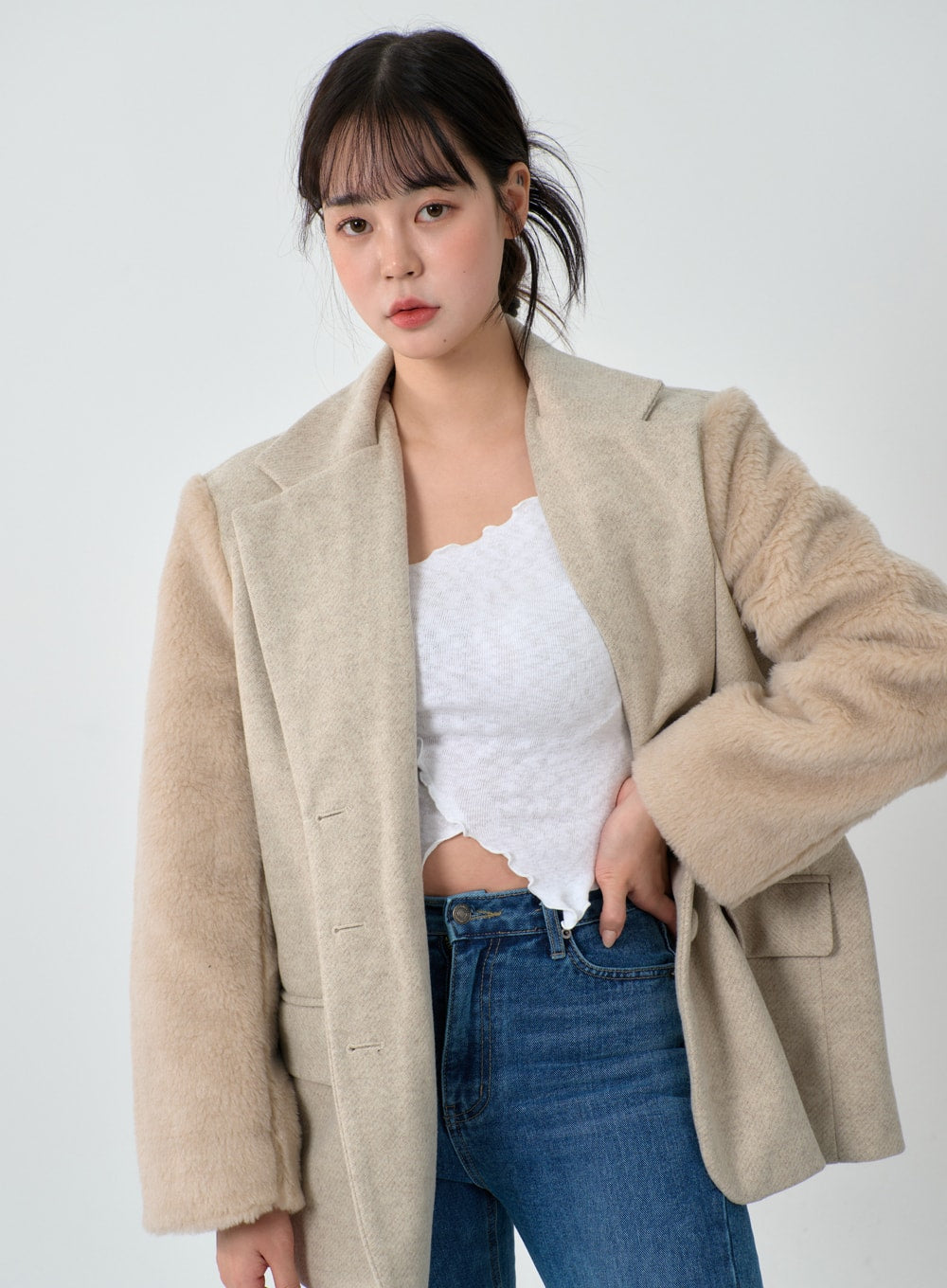 Wavy Off-Shoulder Cropped Top IJ304