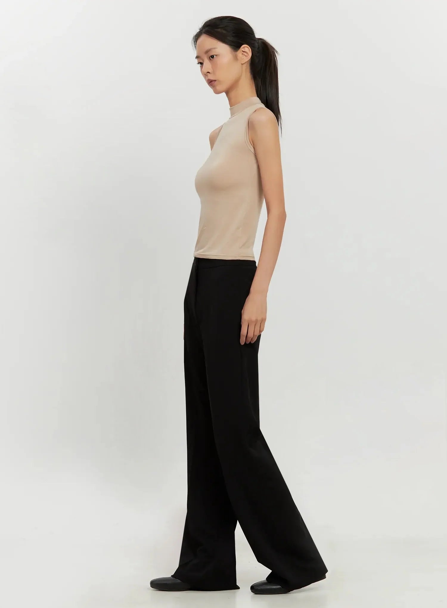 Mock Neck Sleeveless Top IL528