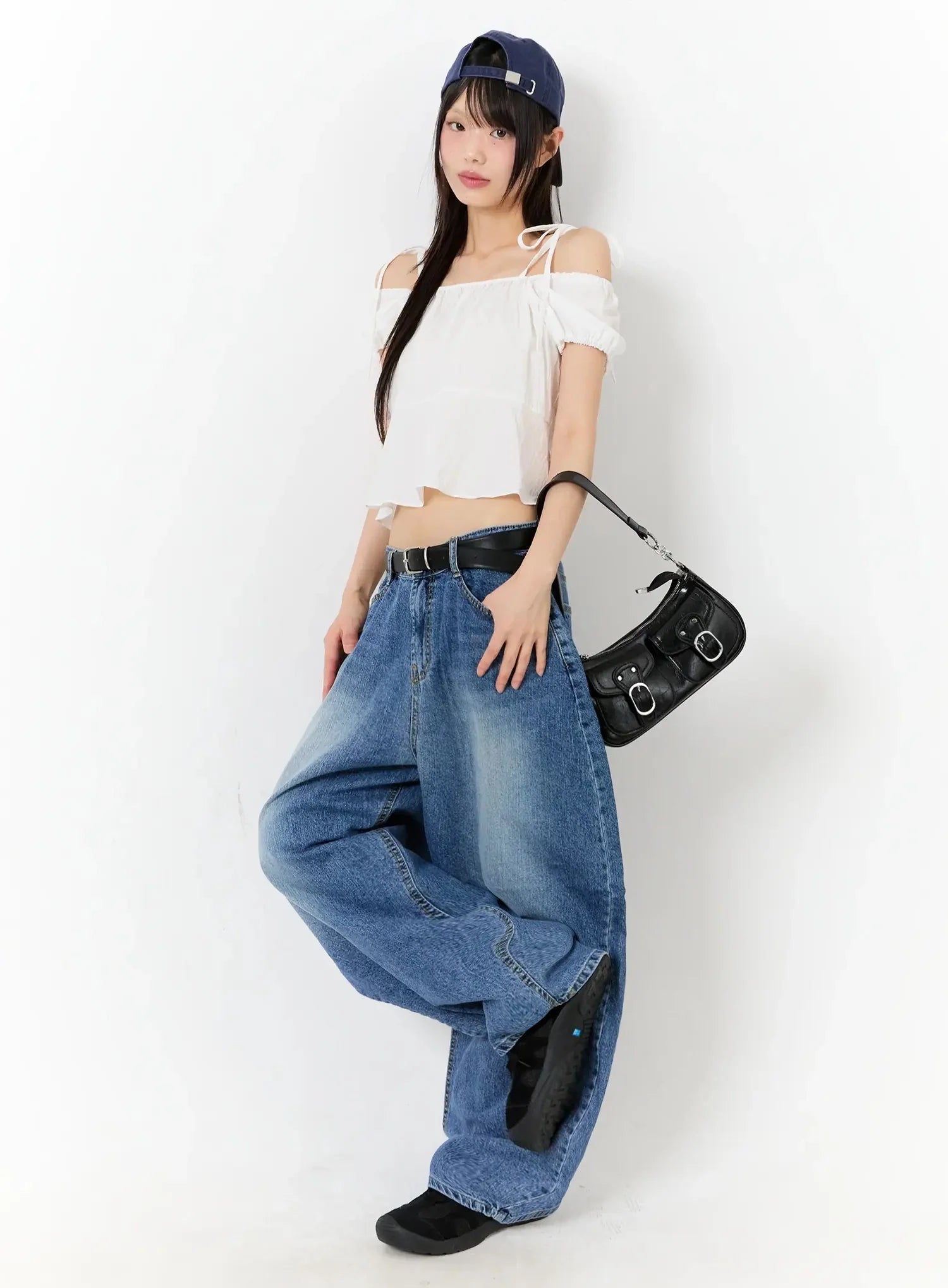 Strappy Off-Shoulder Cropped Blouse IU523