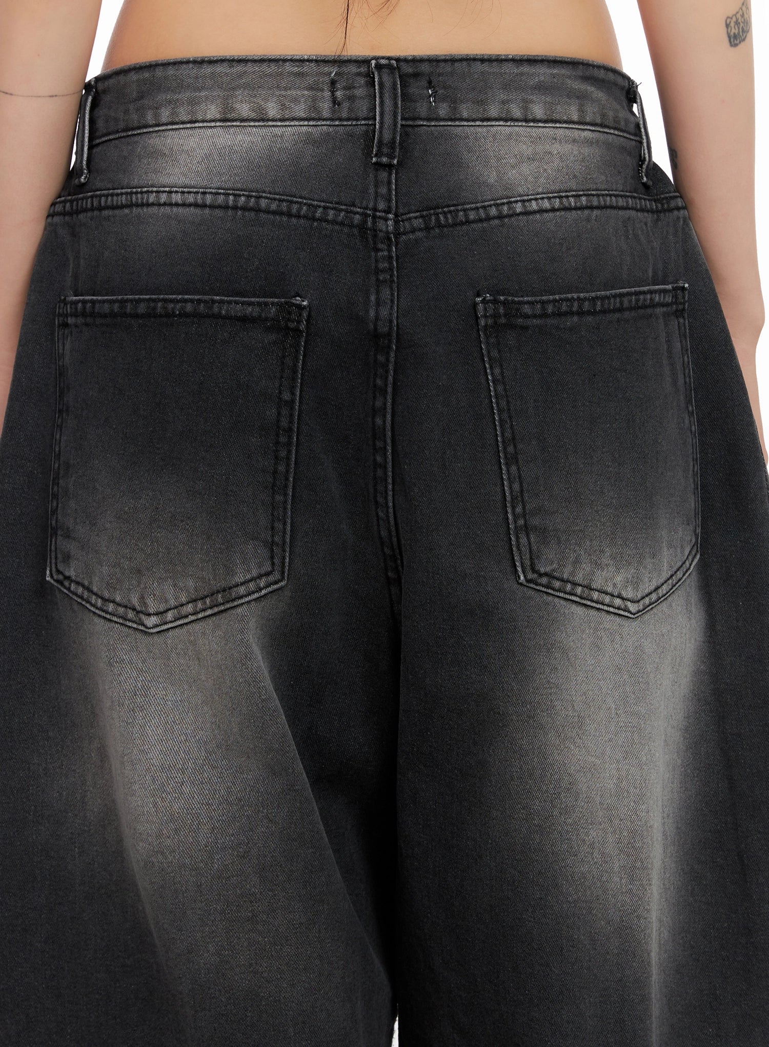 Ayra Dark Washed Baggy Jeans IS508