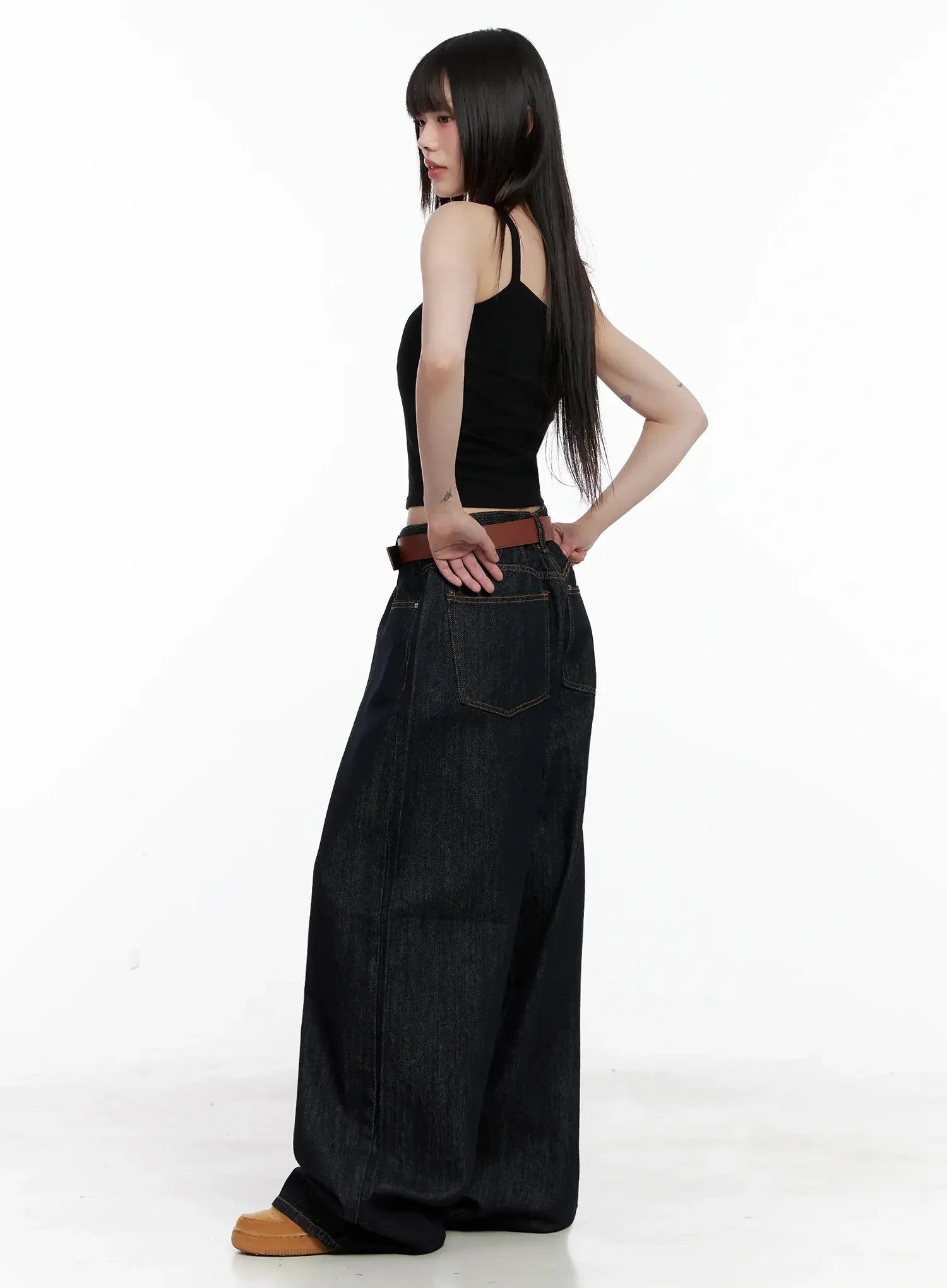 Ribbed Sleeveless Crop Top IL531