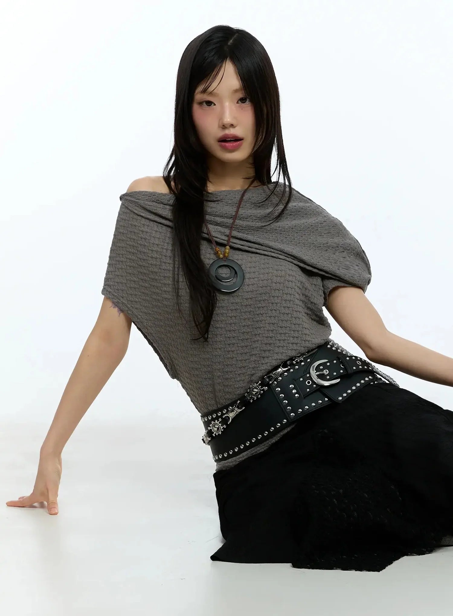 Asymmetric One-Shoulder Loose-Fit Top IU525