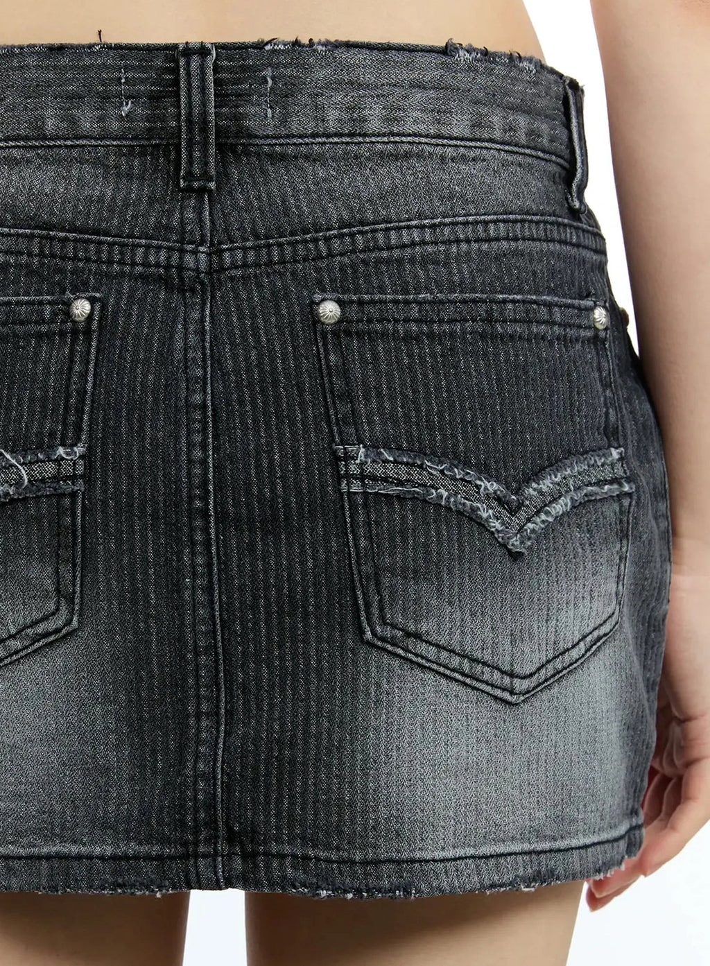 Washed Low-Rise Denim Mini Skirt IU525