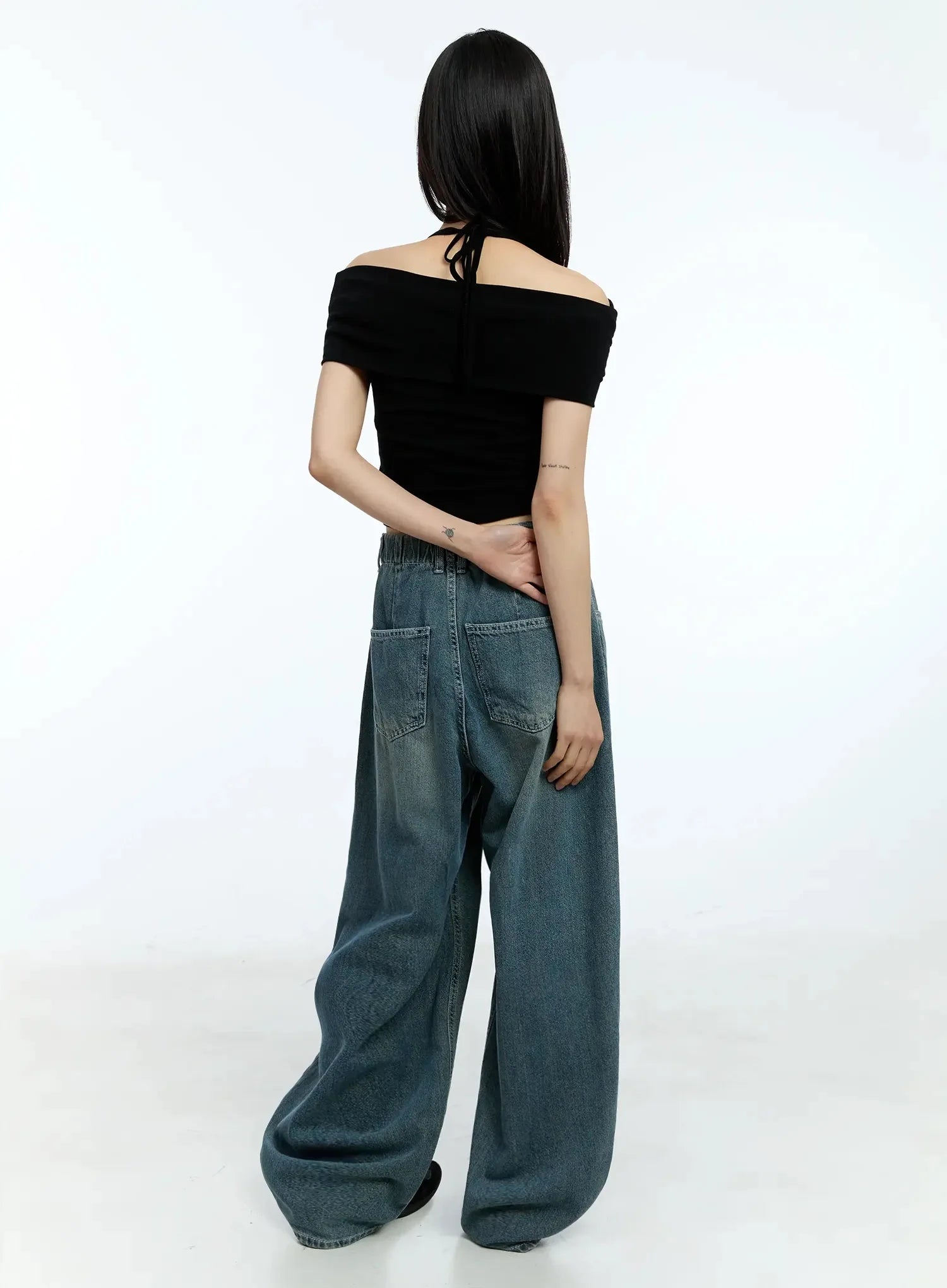 Shirred Off-Shoulder Short-Sleeve Tee IU525