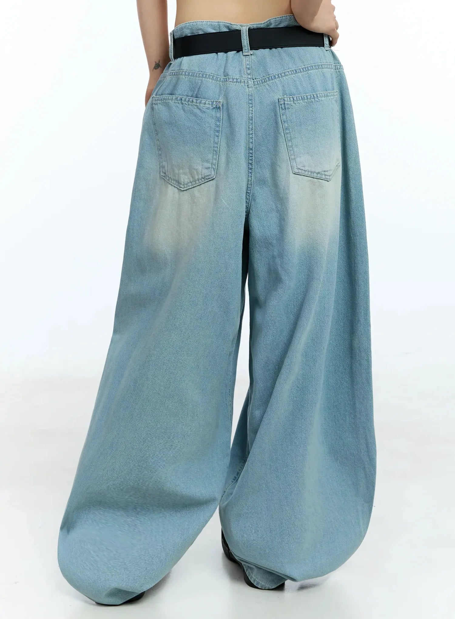 Yerim Washed Baggy Jeans IU524