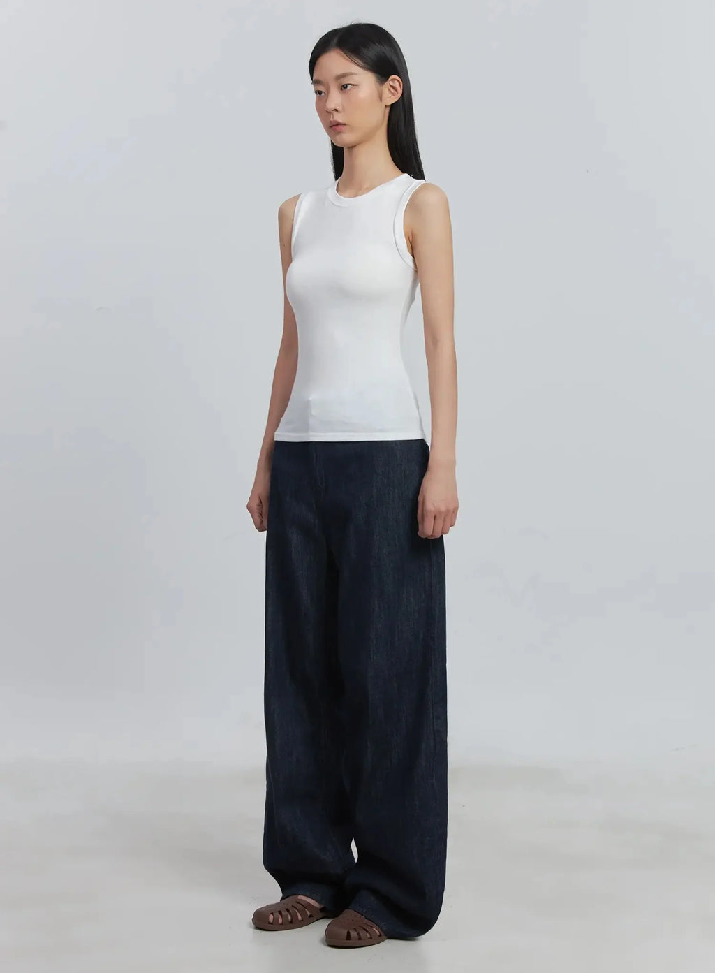 Catie Straight-Fit Jeans IU512