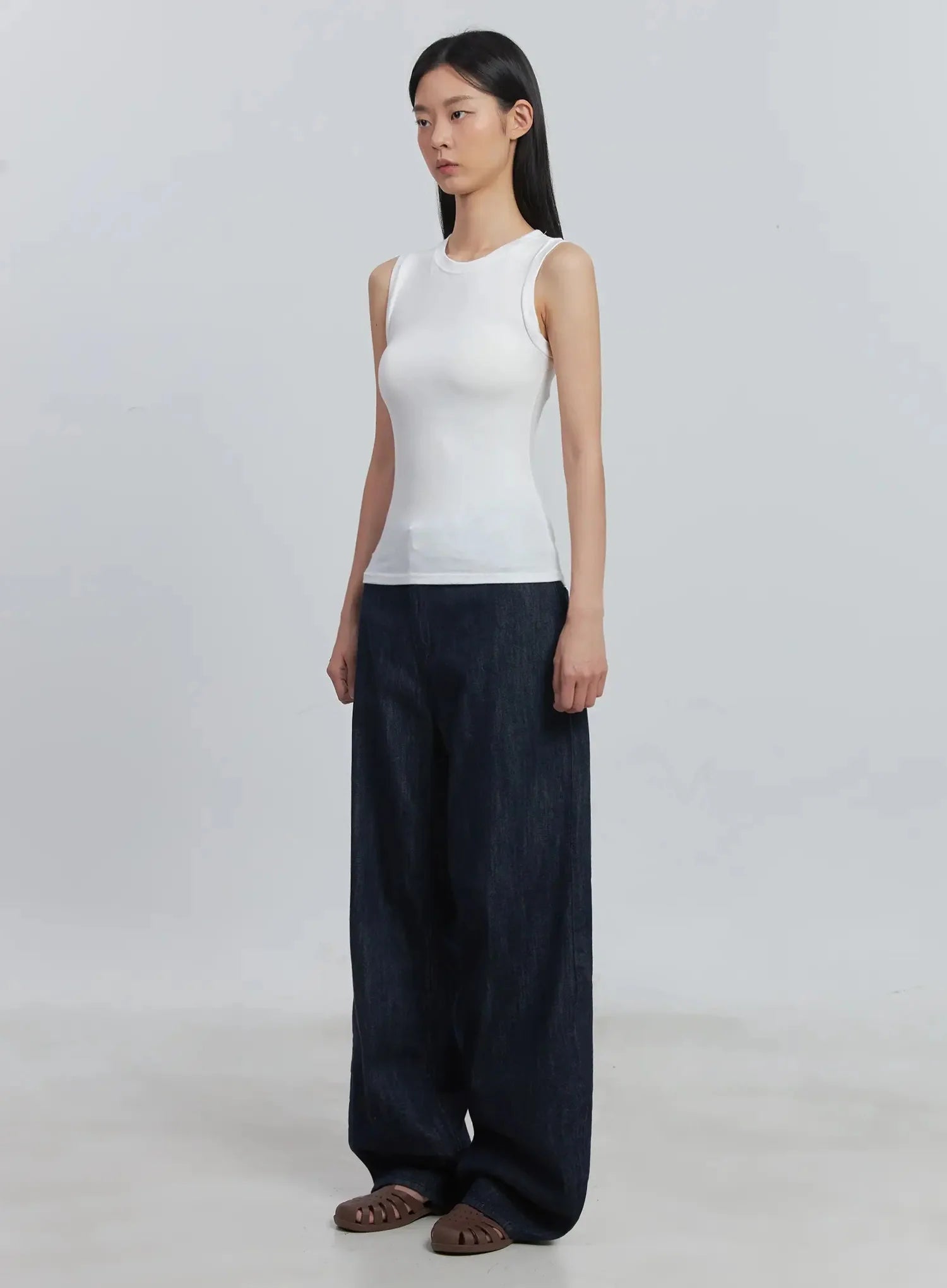 Catie Straight-Fit Jeans IU512