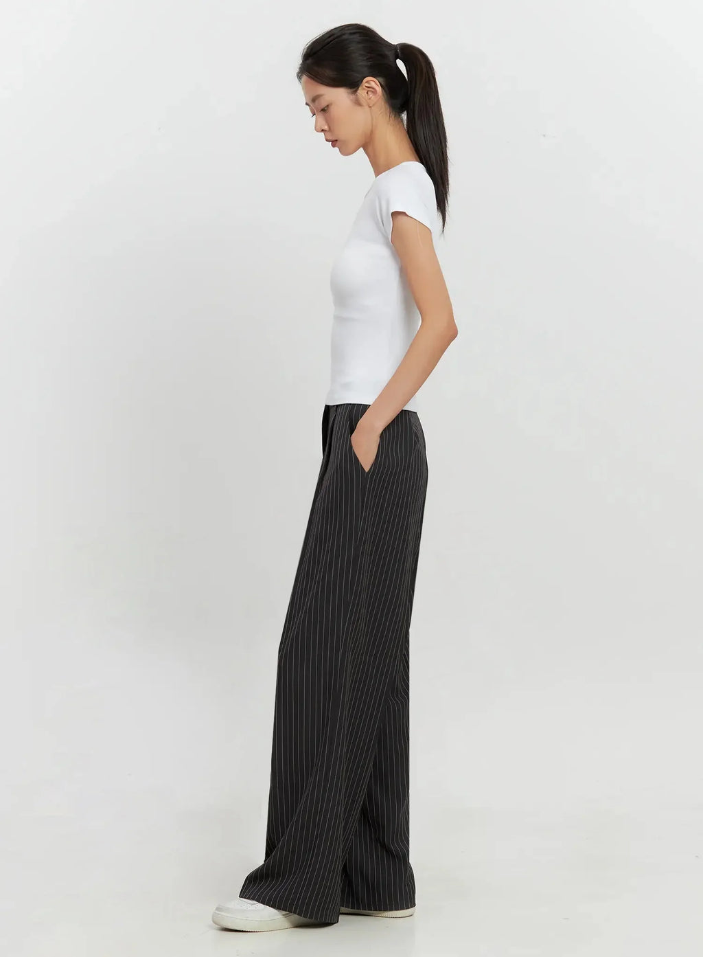 Round Neck Short-Sleeve Top IL528