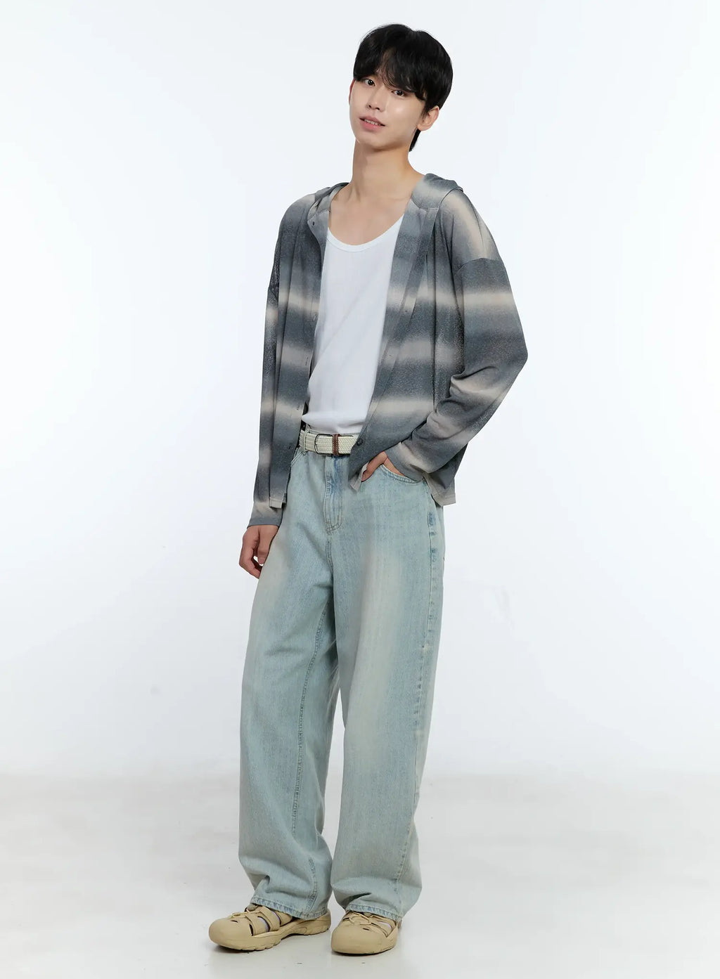 Men's Light-Wash Jeans IG501