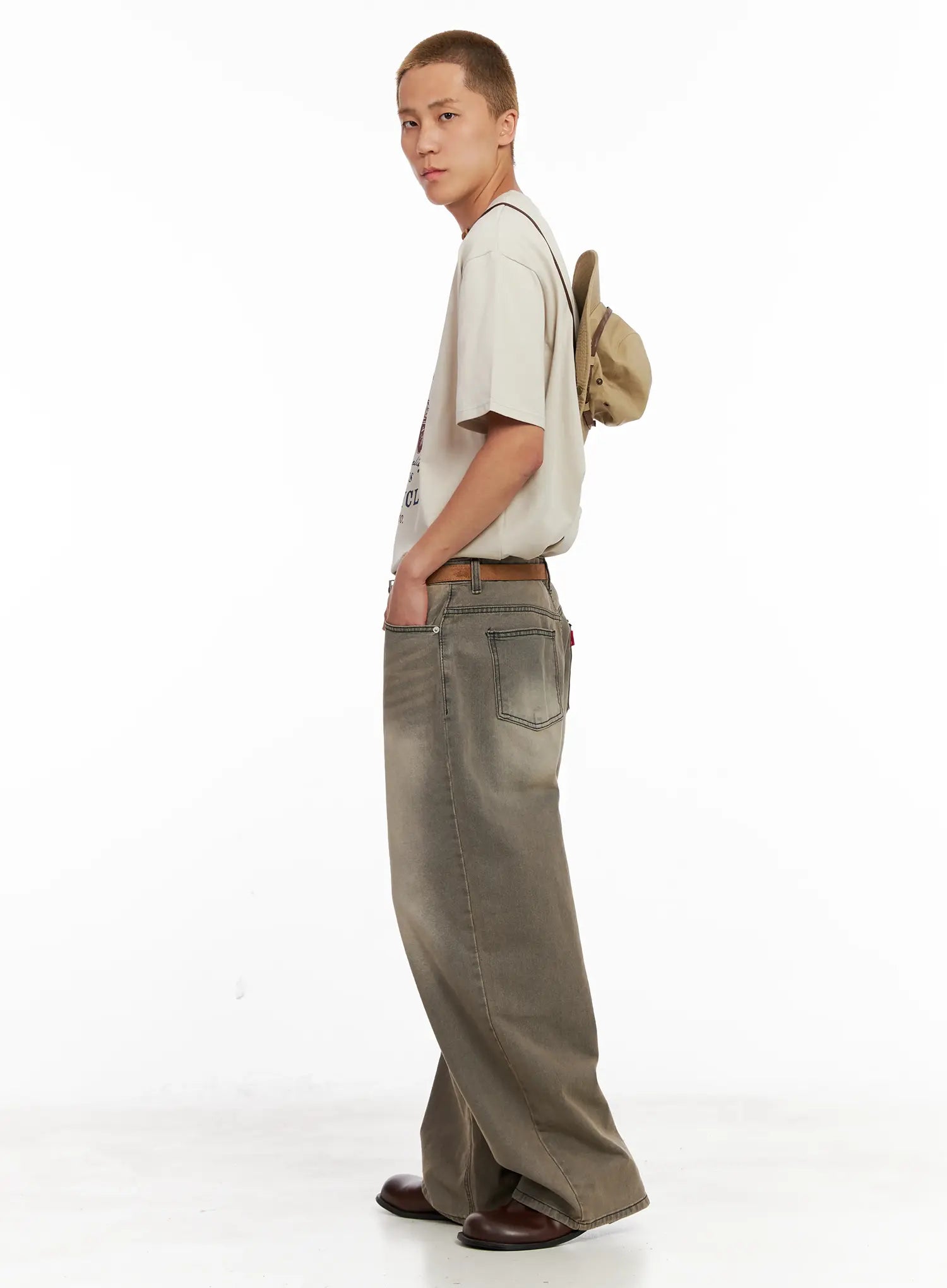 Men's Washed Wide-Leg Denim Jeans IL521