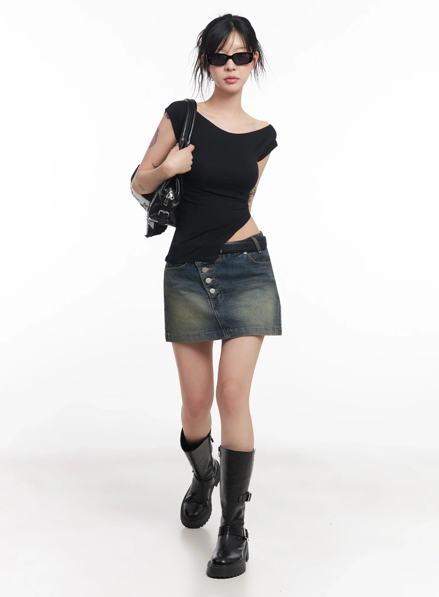 Slit Off-Shoulder Tee IC503