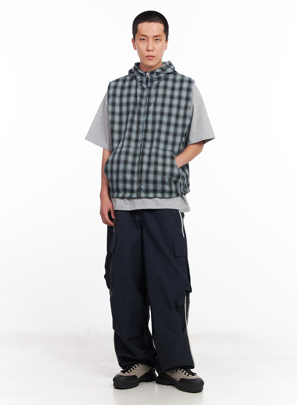Men's Cargo Balloon-Fit Windbreaker Pants (Dark blue) IU512