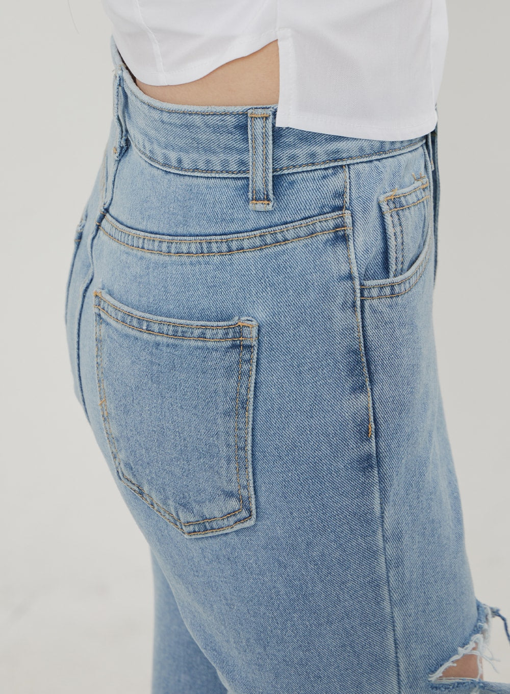 Ripped Bootcut Jeans BF306