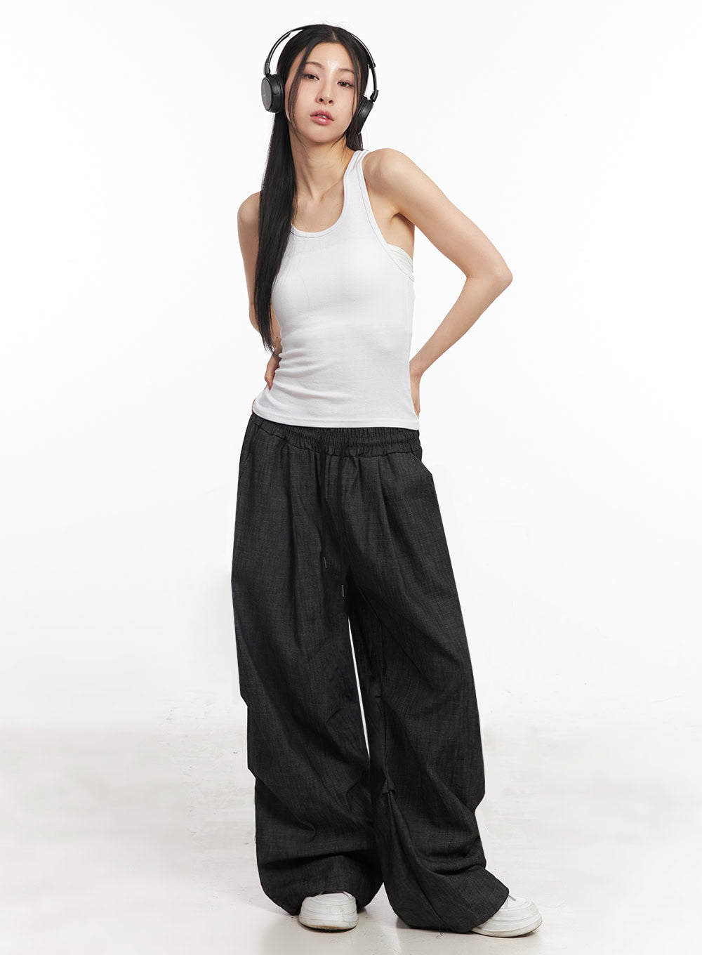 Pintuck Denim Sweatpants IY529