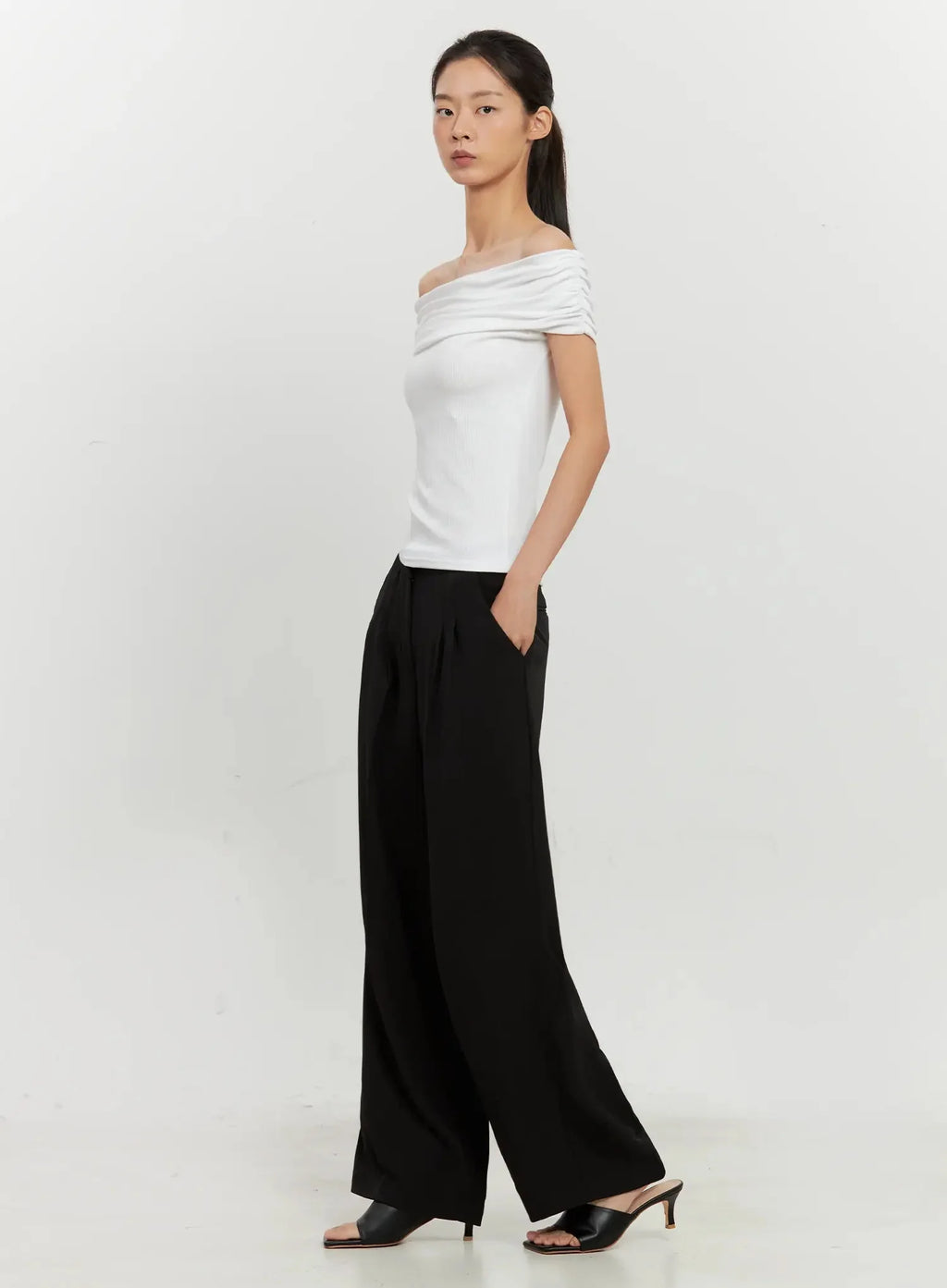 Chic Pintuck Wide-Leg Slacks IS516