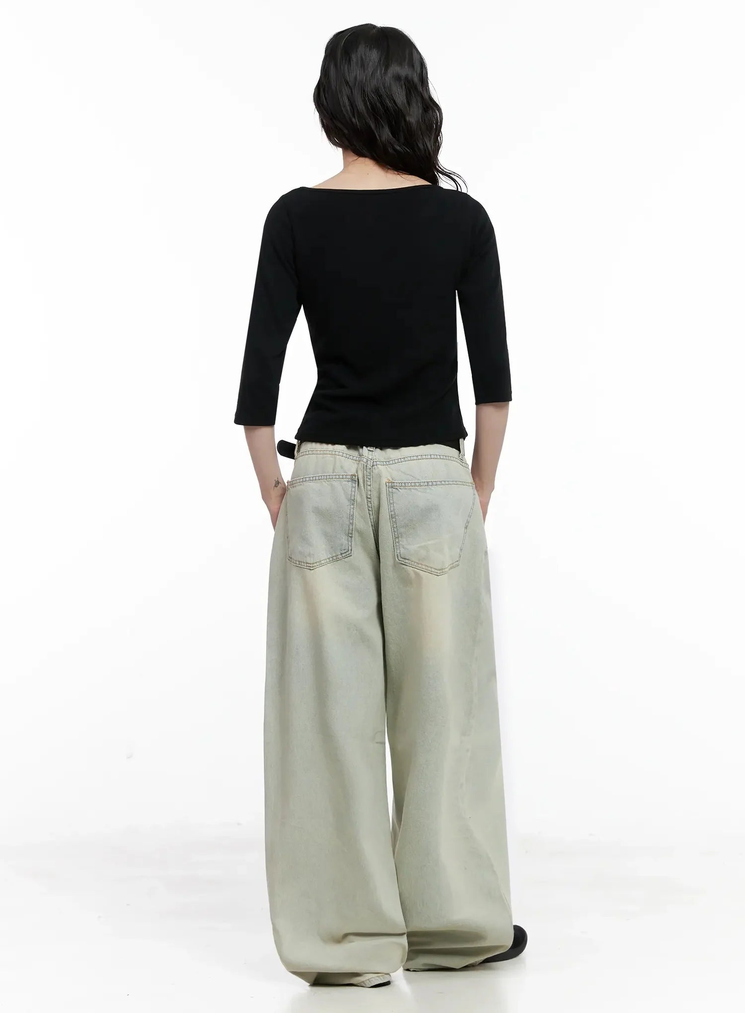 Minimalist Black Boat Neck Top IL531