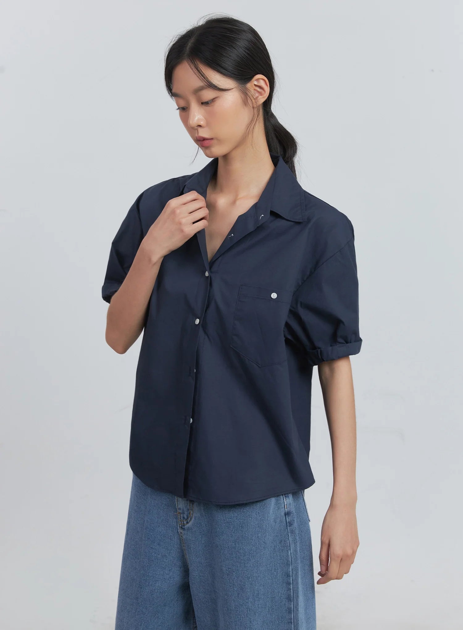 Roll-Up Short-Sleeve Collared Shirt IU512
