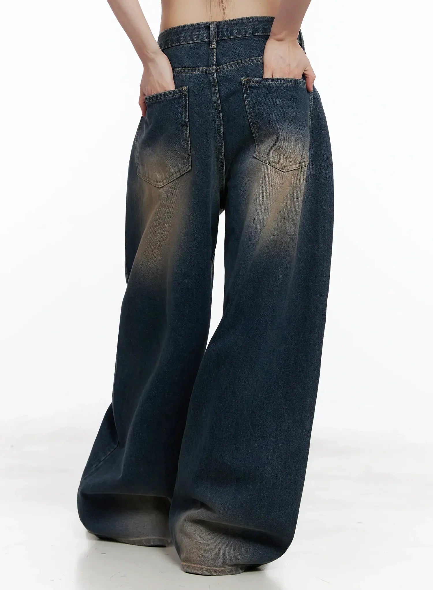 Solji Acid Washed Wide-Leg Jeans IL531