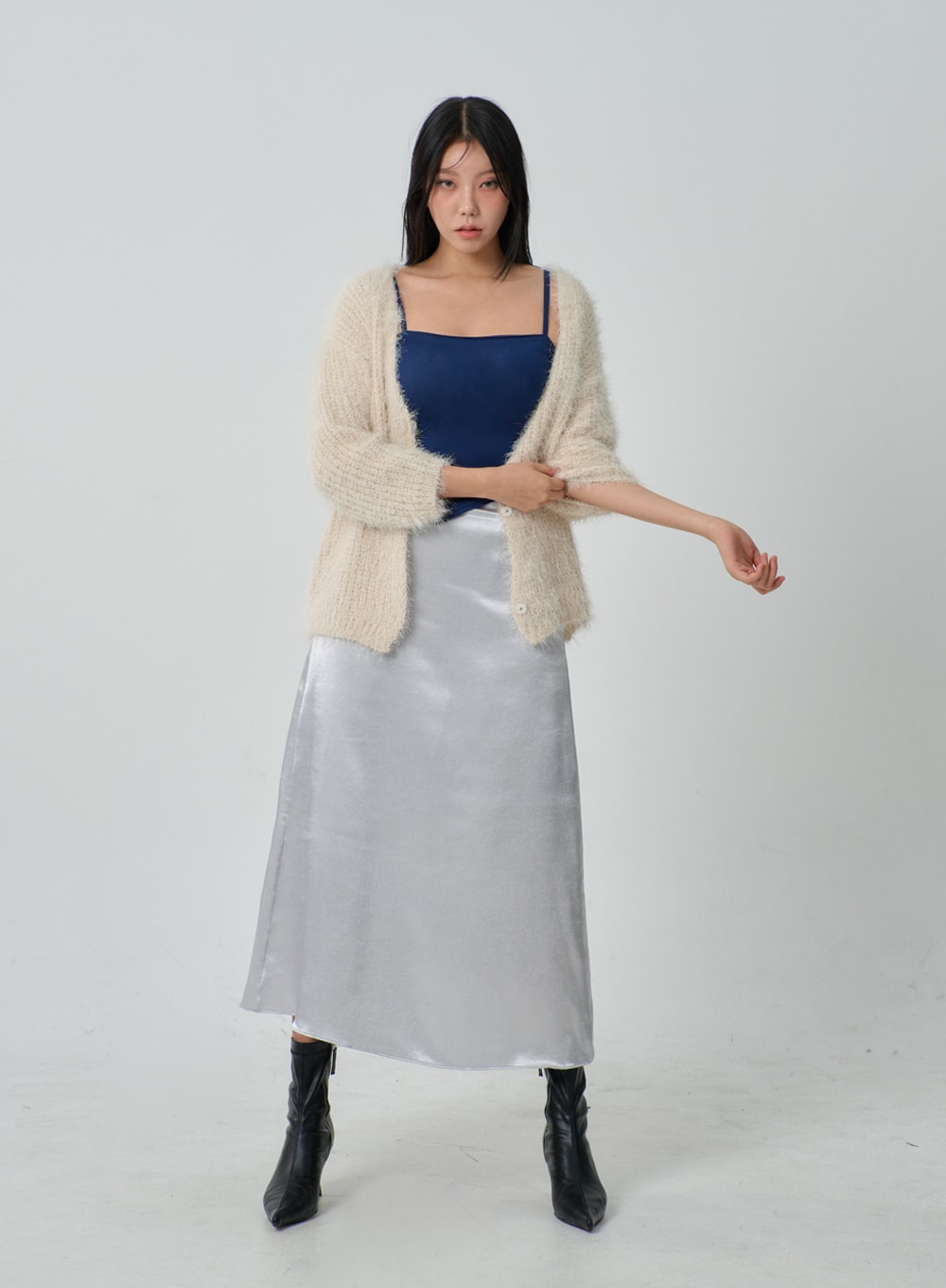 Thin Strap Cropped Top IJ320