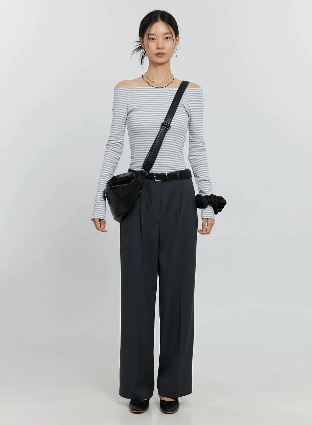 Classic Wide-Leg Trousers IS516