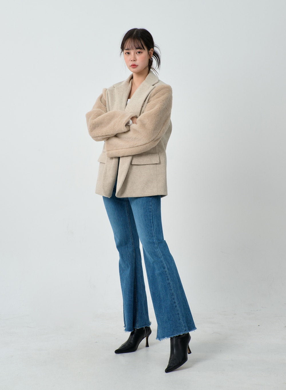 Wavy Off-Shoulder Cropped Top IJ304