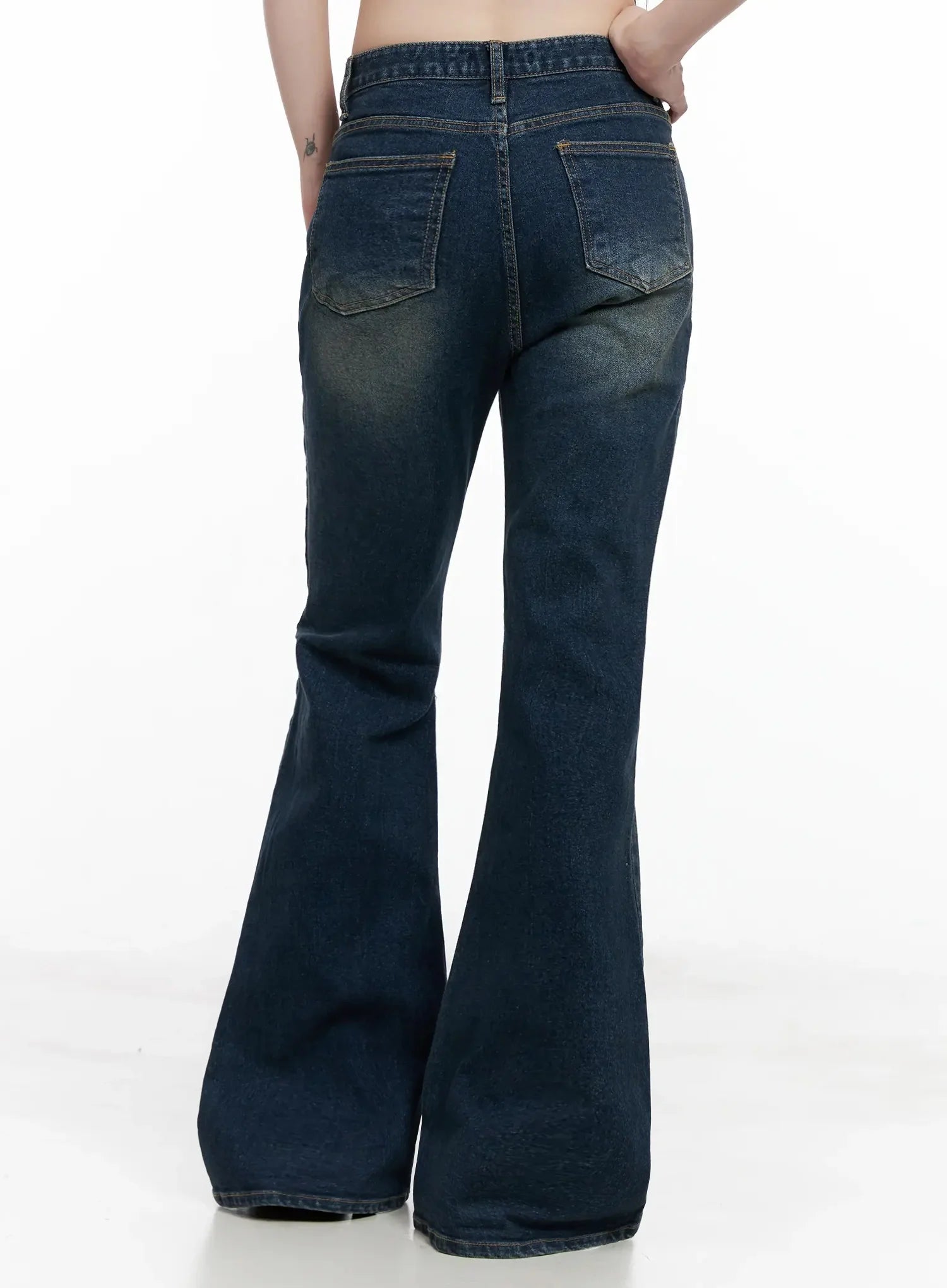 Seoyeon High-Waist Distressed Flare Jeans IL531