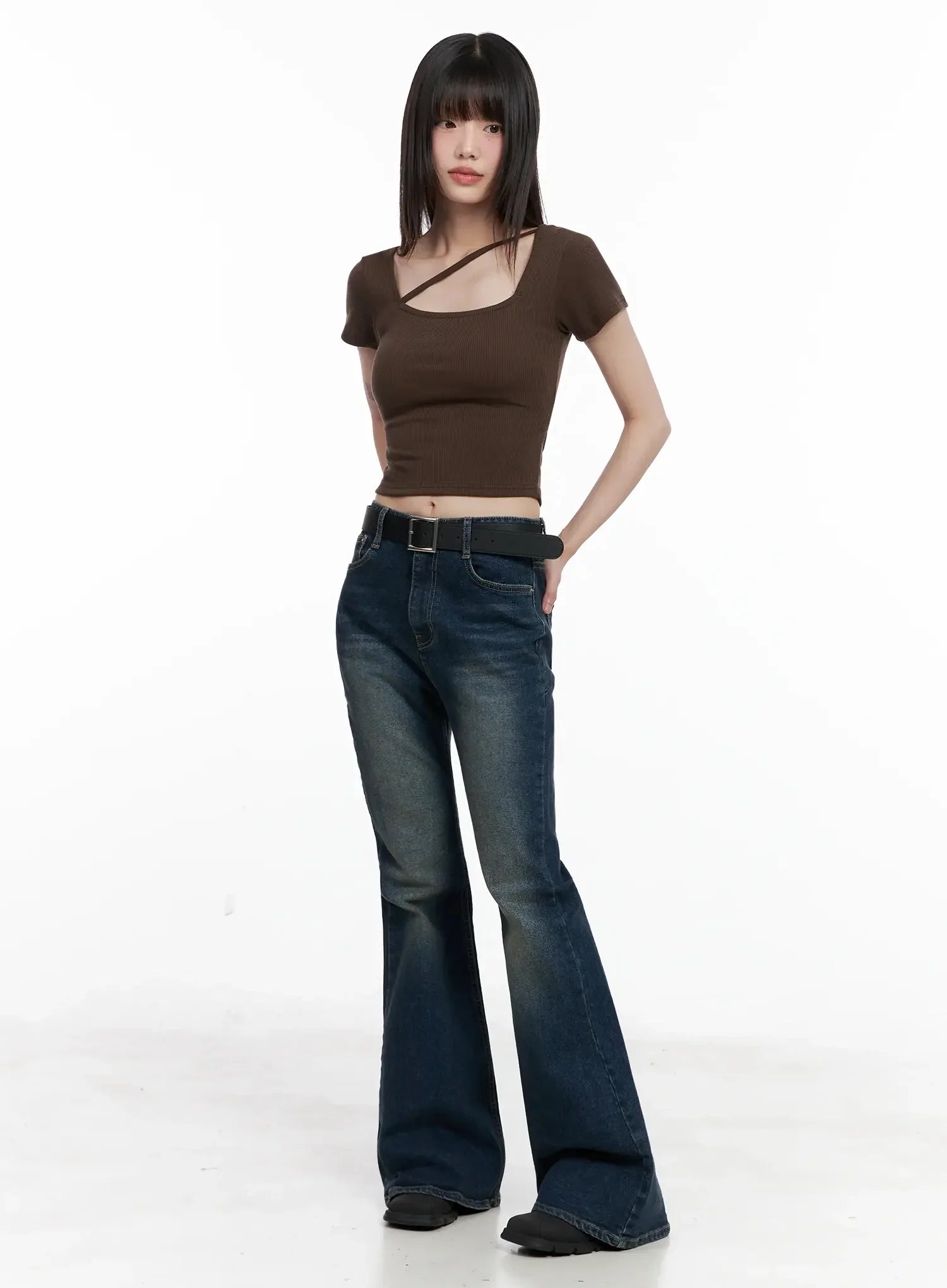 Strappy Square Neck Crop Top IL531