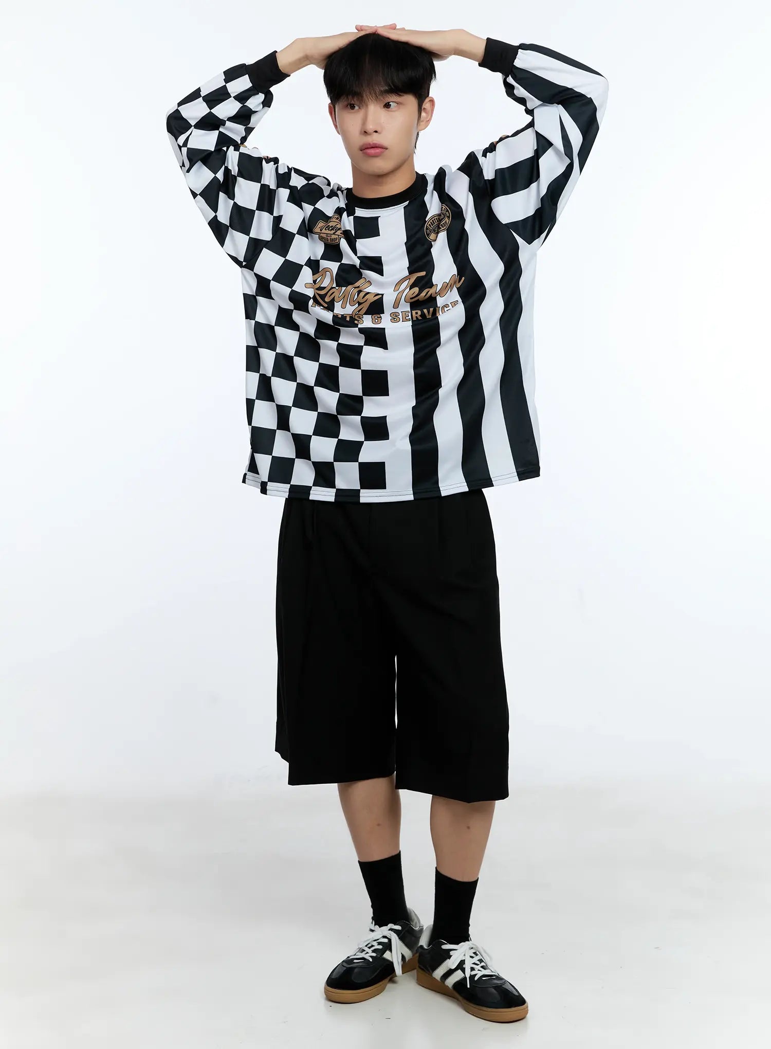 Men's Classic Pleated Bermuda Shorts IG519