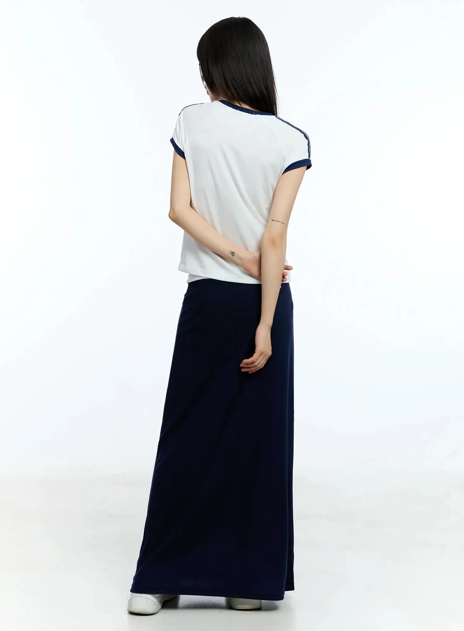 Graphic Two-Tone Tee IU523