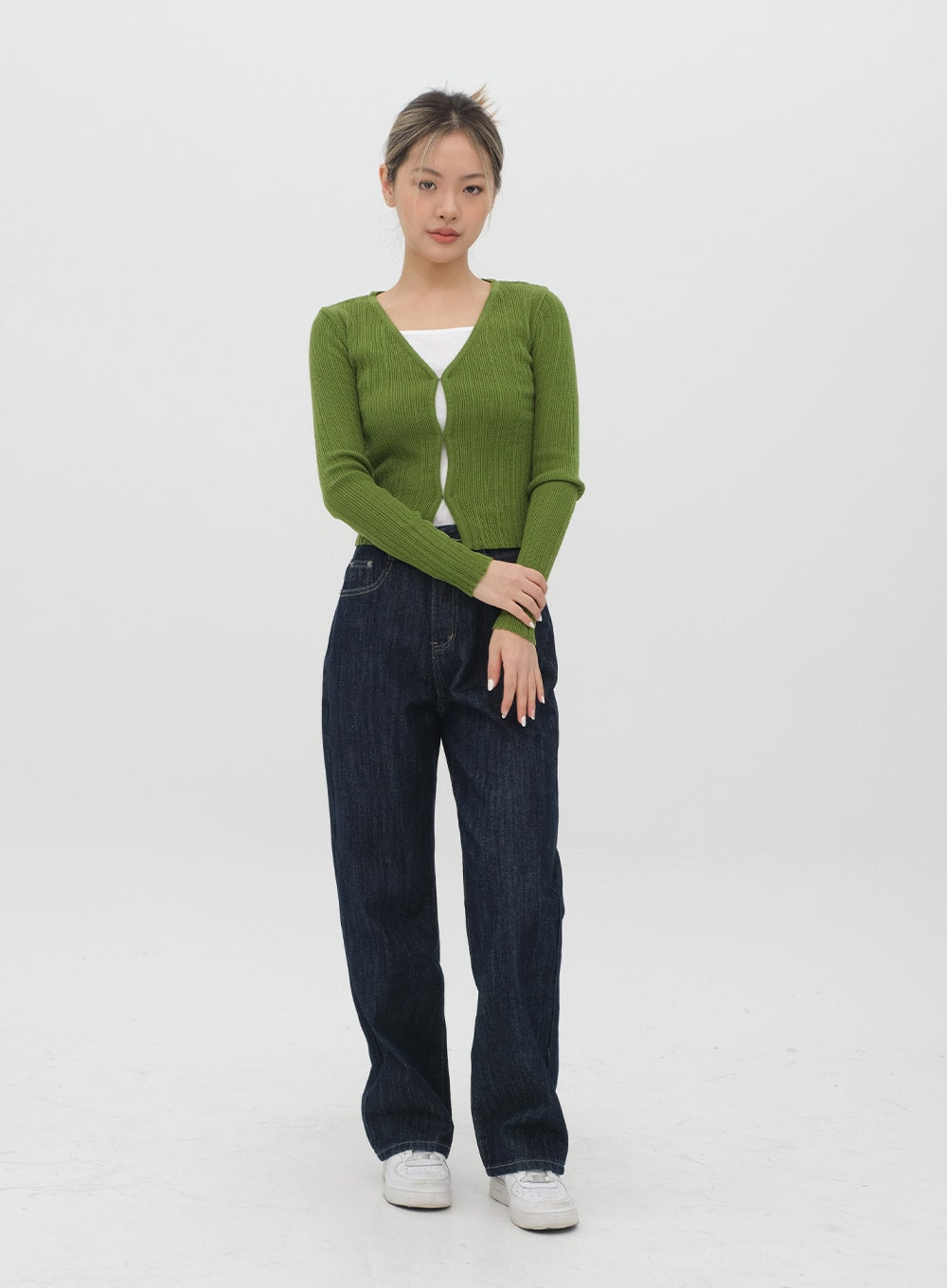Cropped Cardigan with Front Hook F3