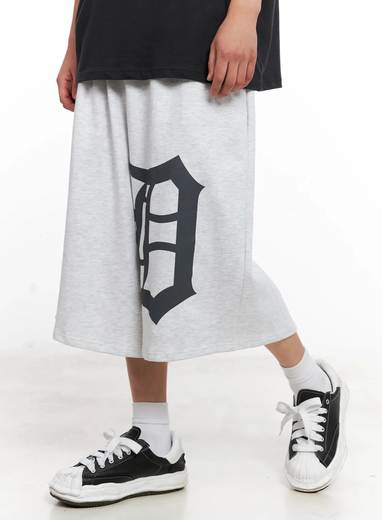 Men's Graphic Sweatshorts IL521