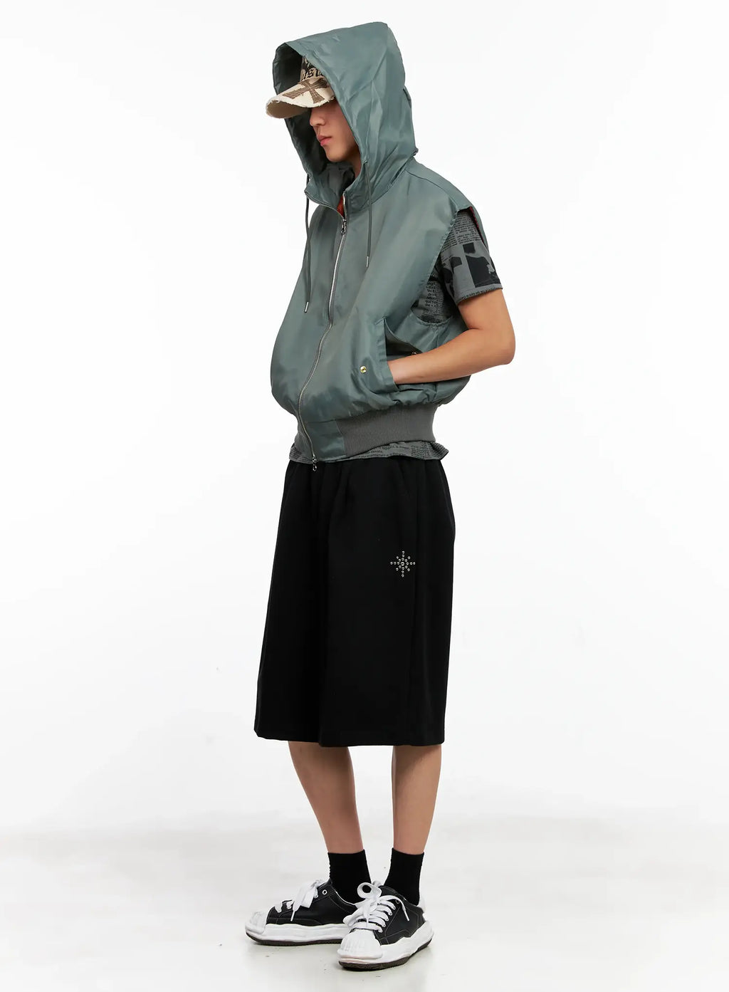 Men's Studded Bermuda Shorts IG511