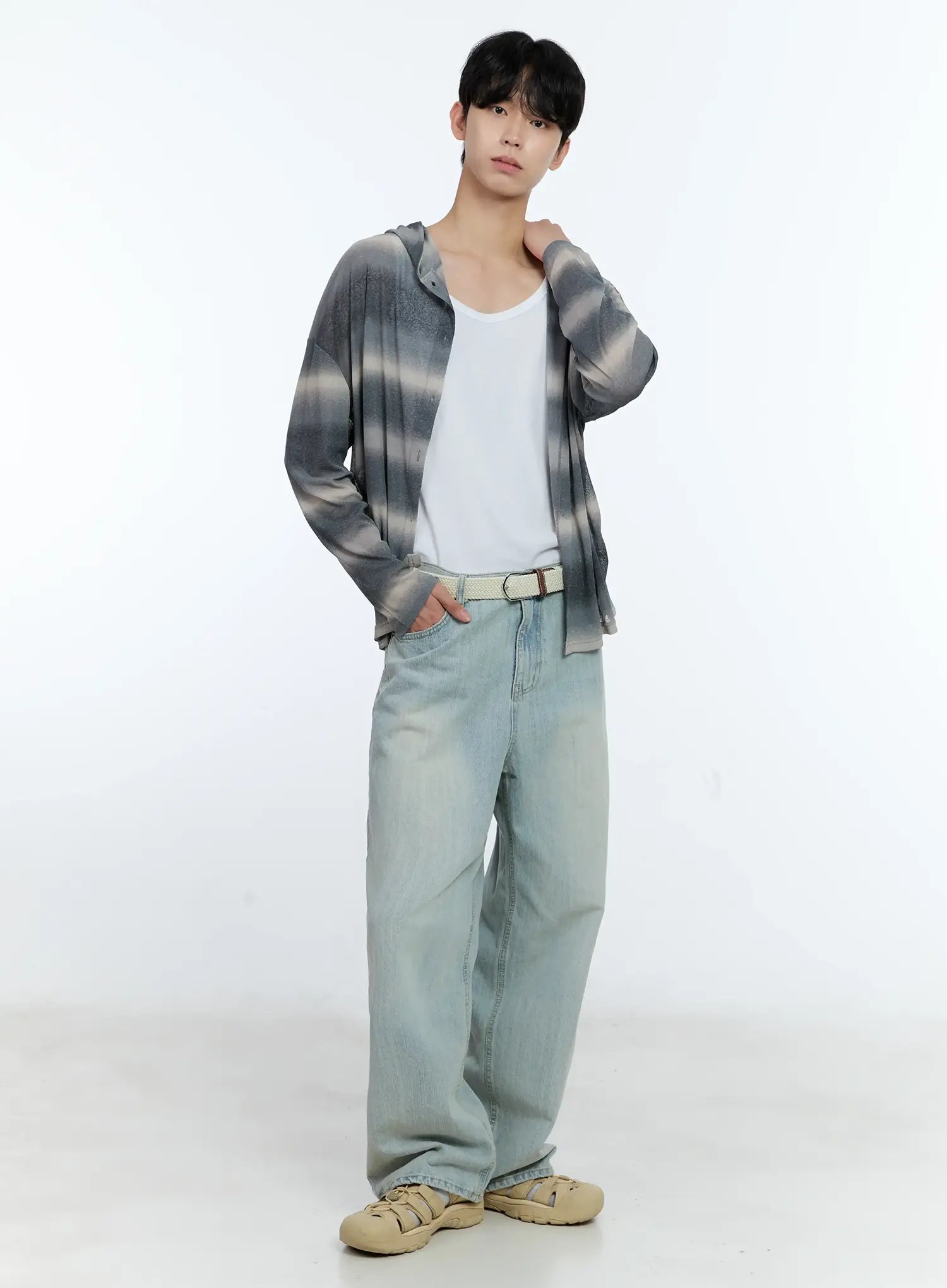 Men's Light-Wash Jeans IG501