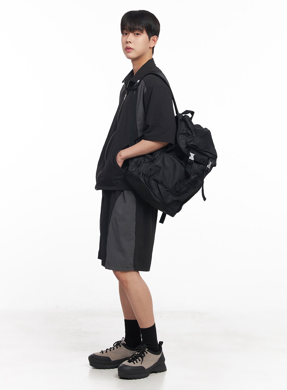 Men's Zip-Up Collared Half-Sleeve Shirt IY520