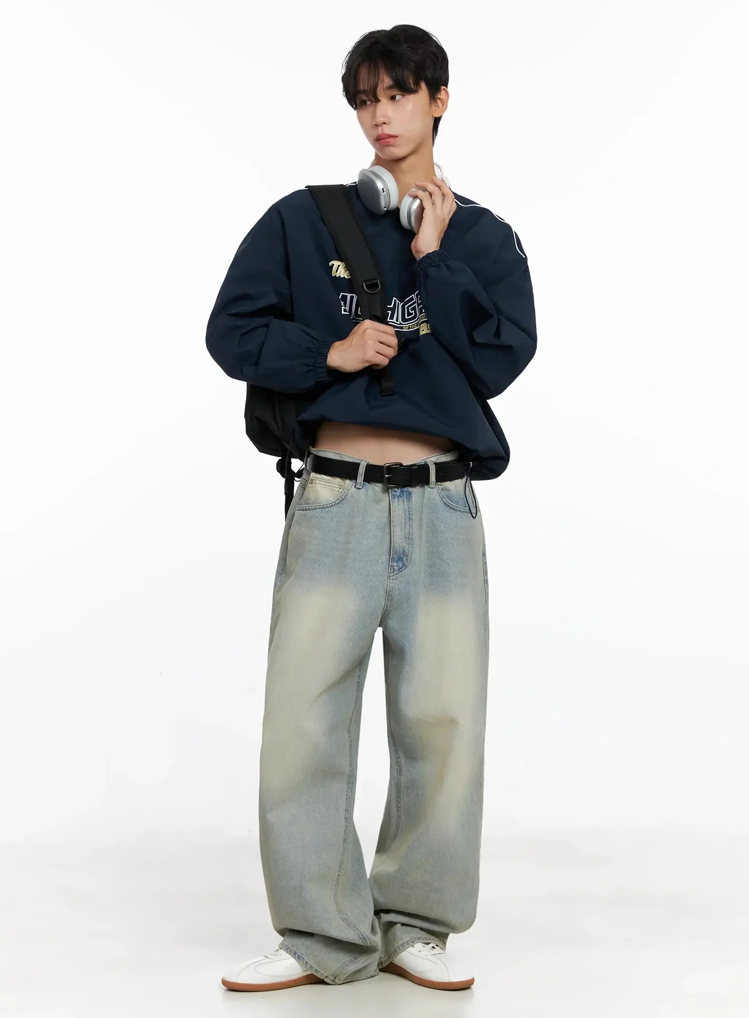 Men's V-Neck Lettering Windbreak Pullover IO517