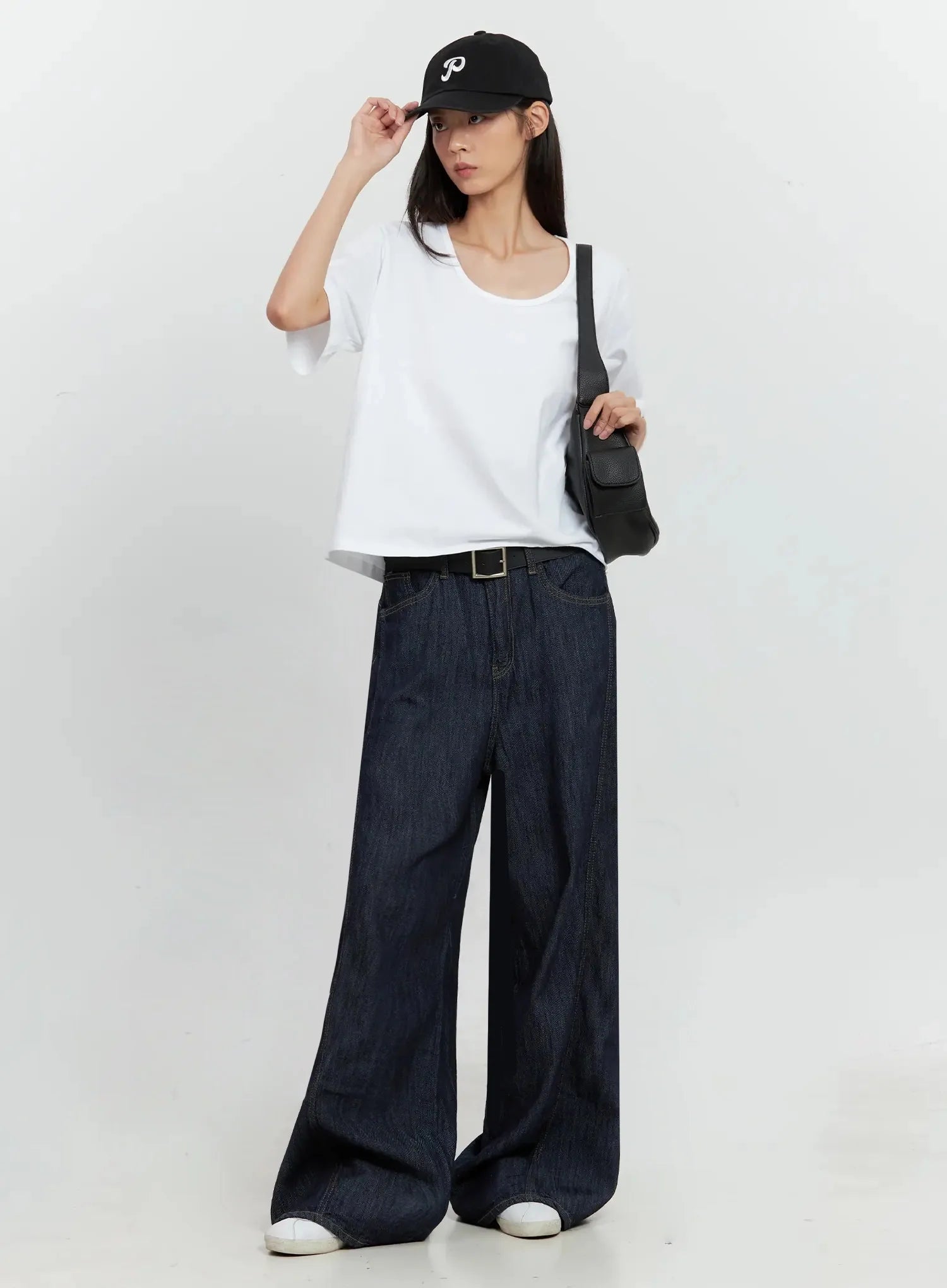 Basic U-Neck T-Shirt IL528