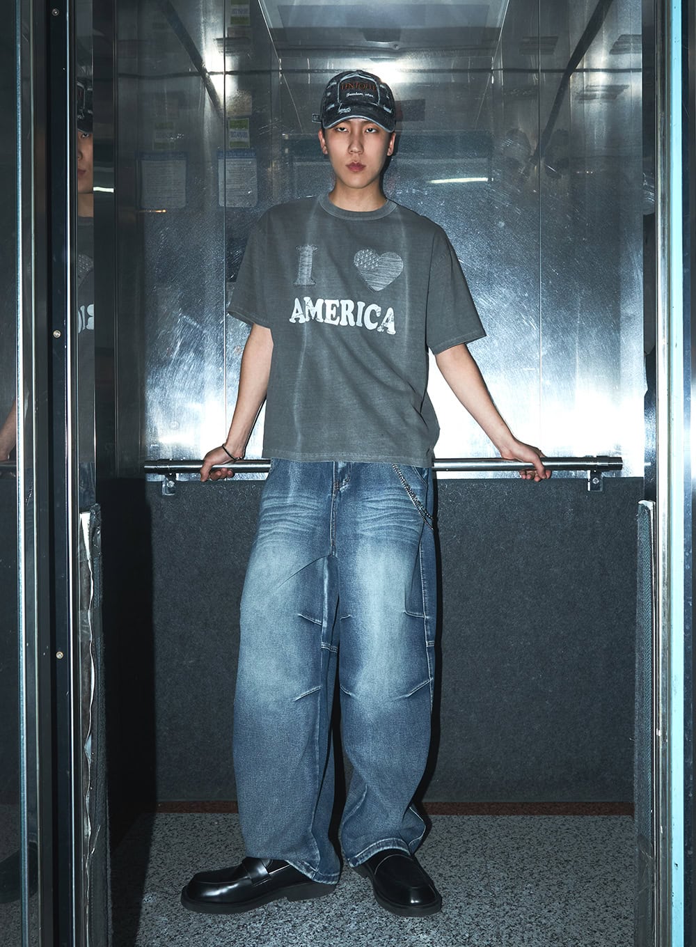 Men's Pintuck Wrinkle Wide-Leg Jeans IU503