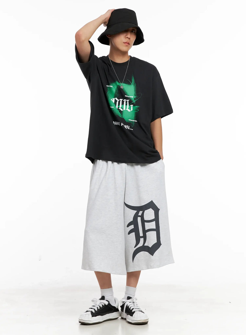 Men's Graphic Sweatshorts IL521