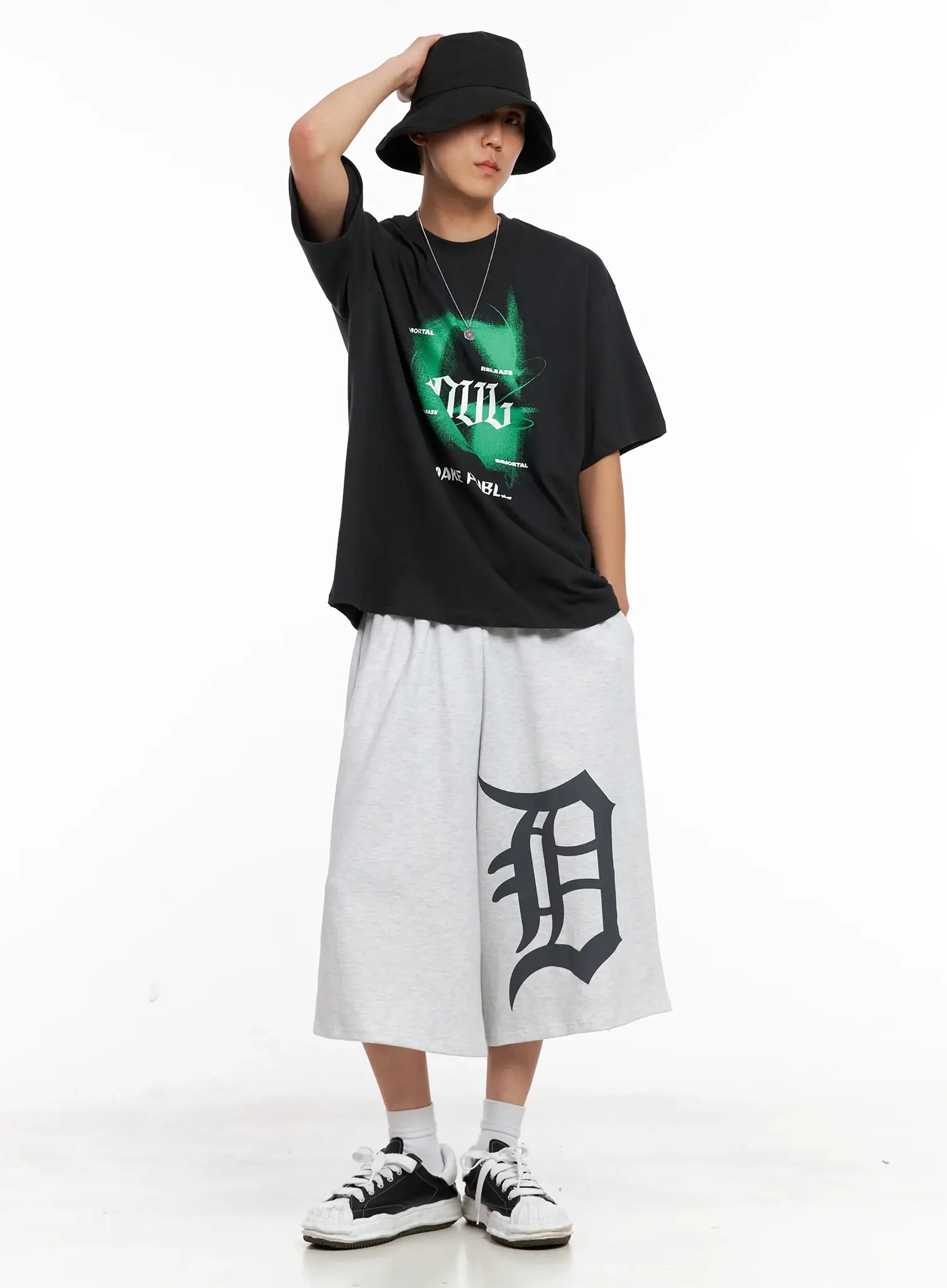 Men's Graphic Sweatshorts IL521