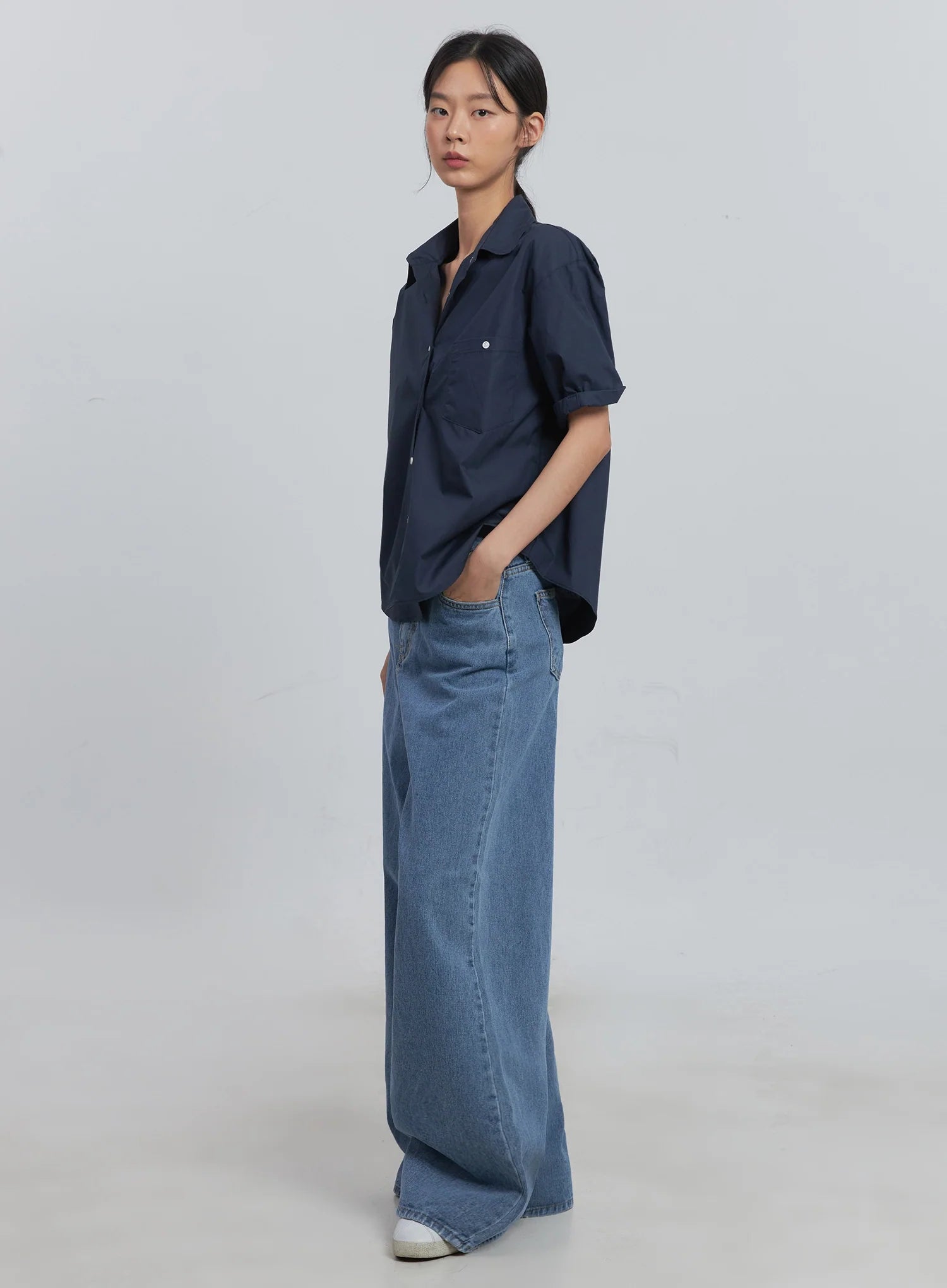 Roll-Up Short-Sleeve Collared Shirt IU512