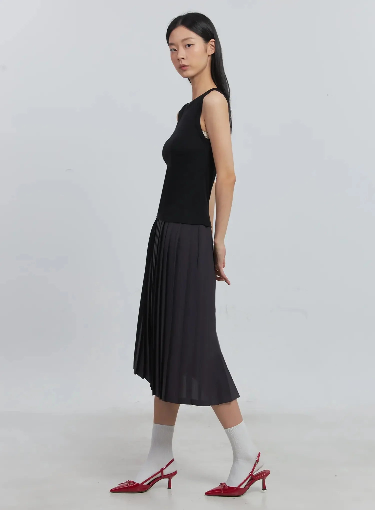 Basic Round-Neck Tank Top IU512