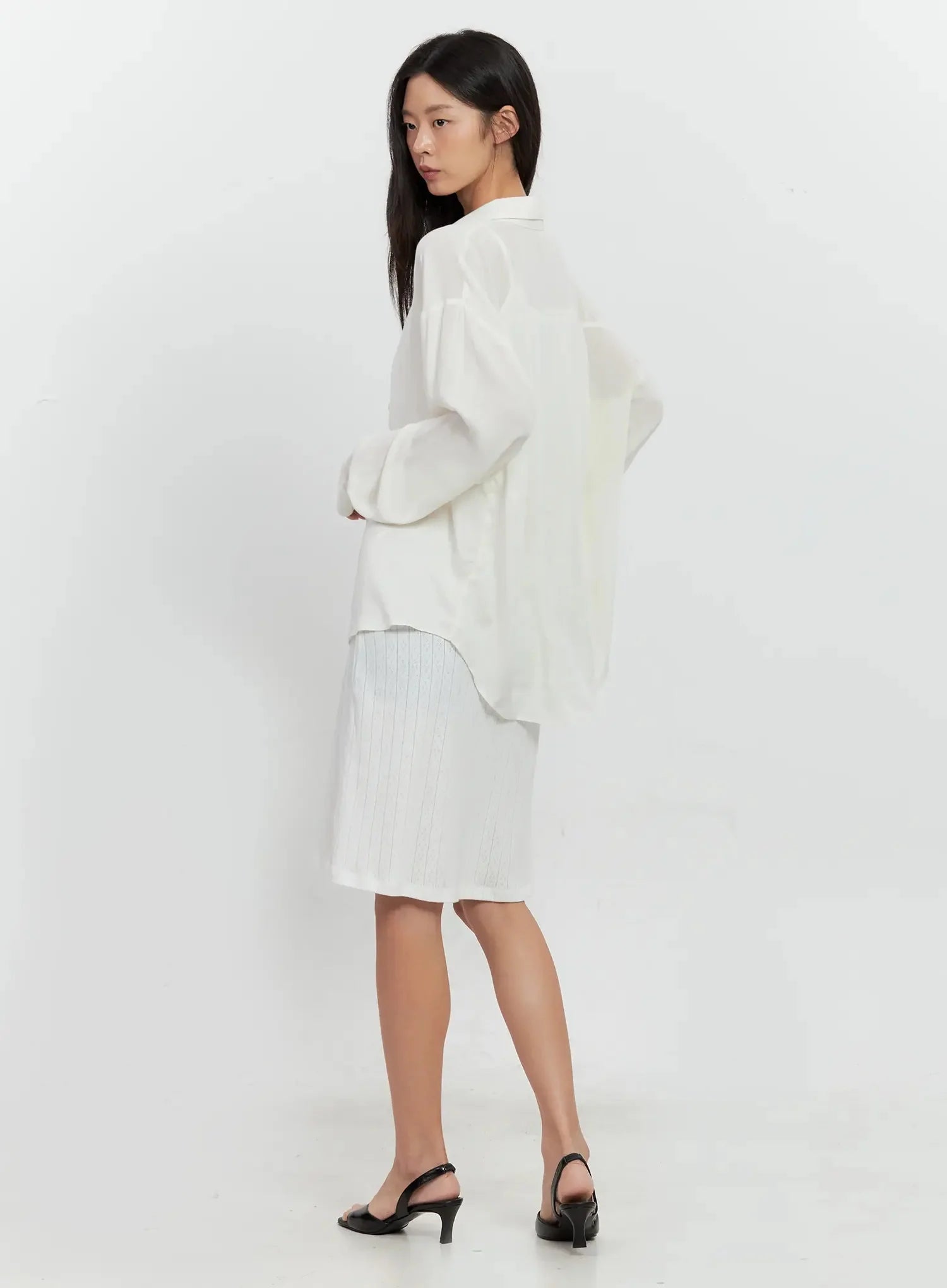 Classic Long-Sleeve Button-Up IL528