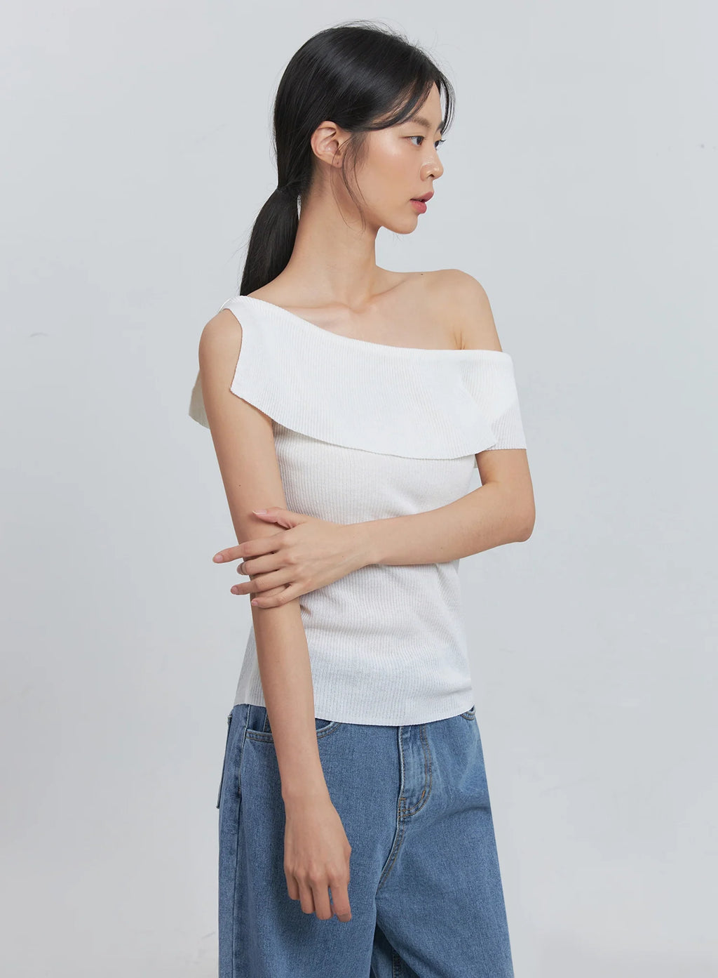 Off-Shoulder Linen Blouse IU512