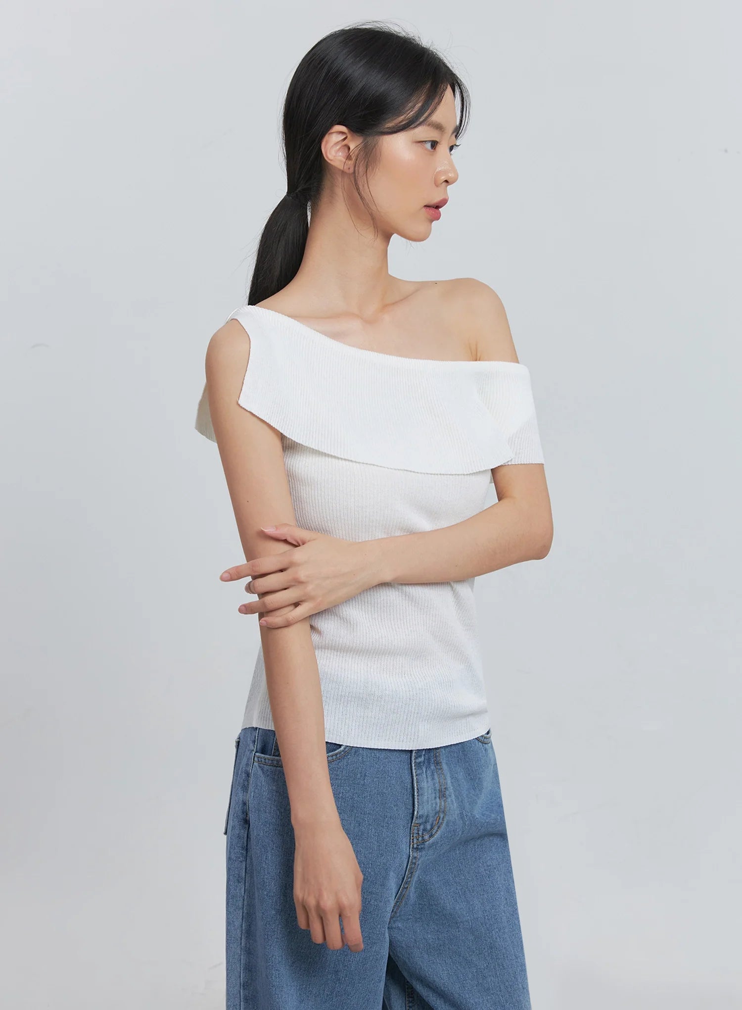 Off-Shoulder Linen Blouse IU512
