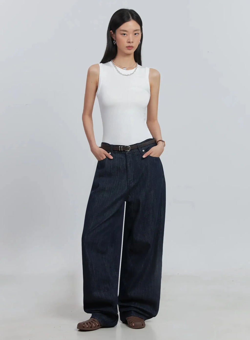 Catie Straight-Fit Jeans IU512