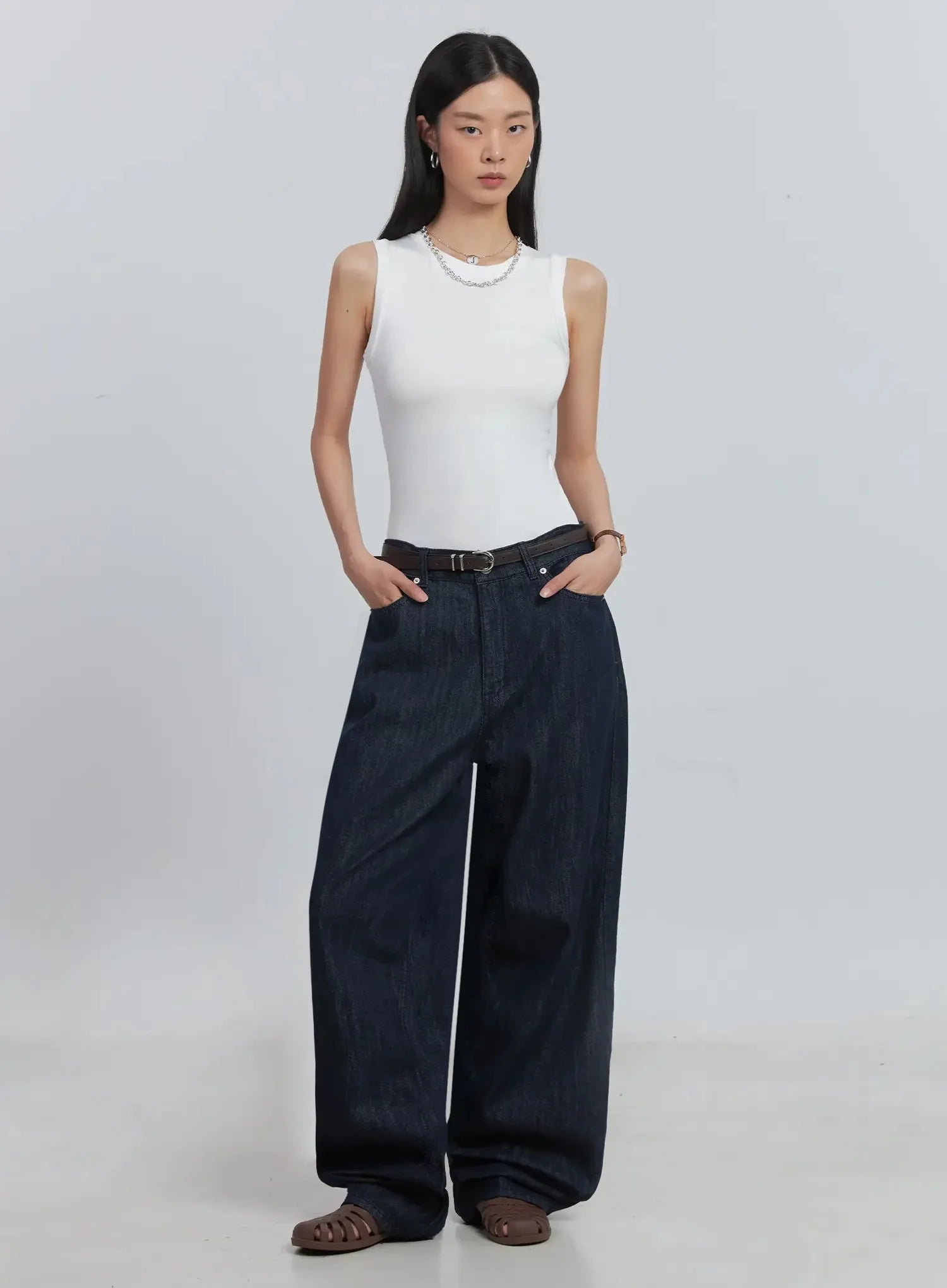 Catie Straight-Fit Jeans IU512