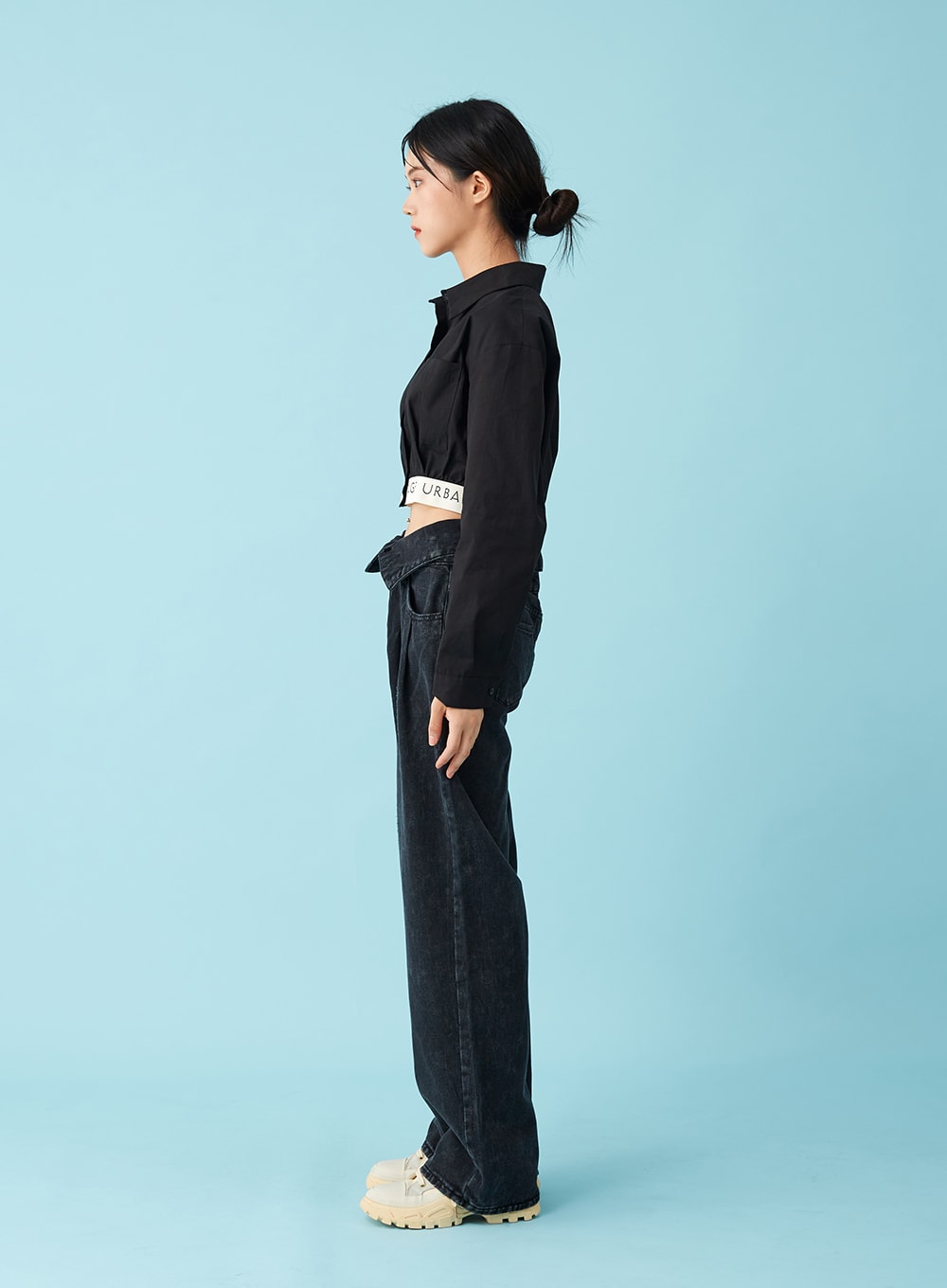 Four Buttoned Open Black Jeans CU8