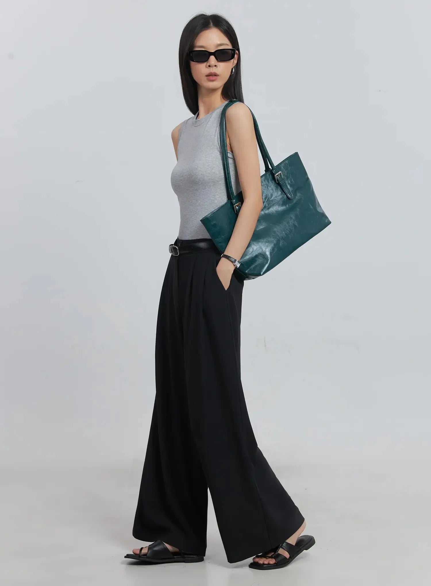 Pintuck Wide-Leg Pants IU512